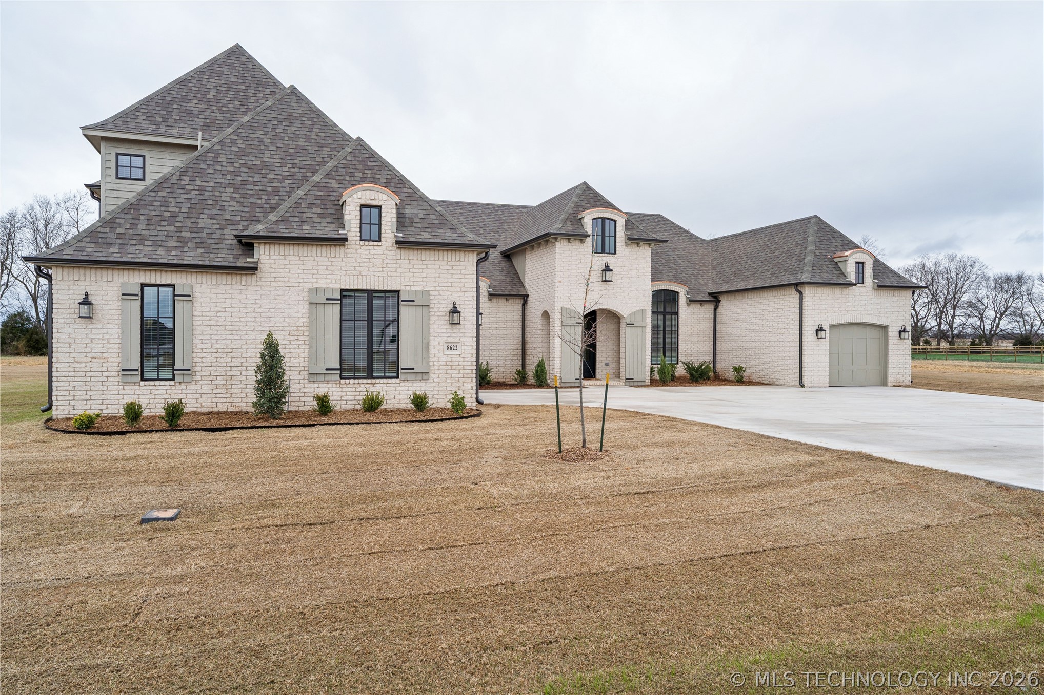 8622 S Timber Wolf Drive Property Photo 3