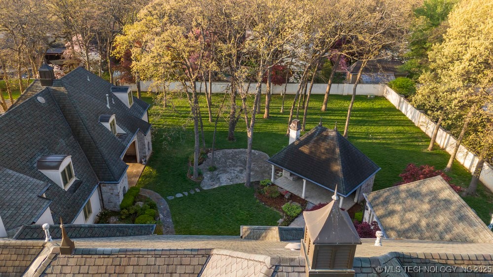 6308 E 105th Street Property Photo 5