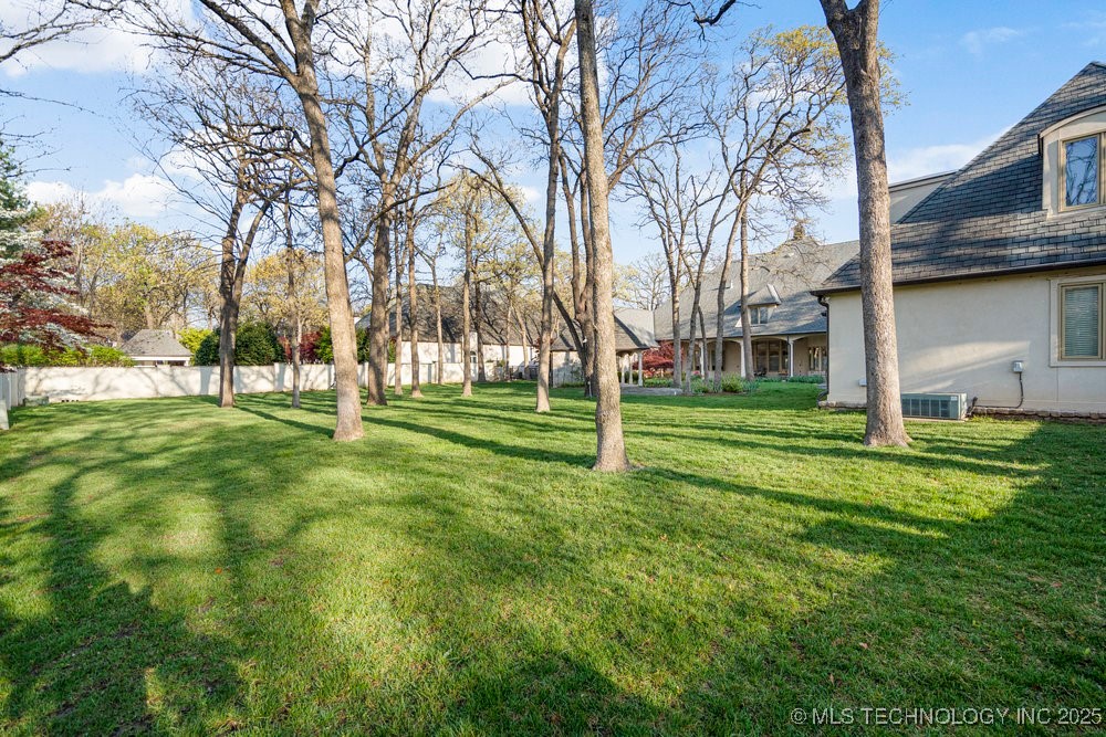 6308 E 105th Street Property Photo 11