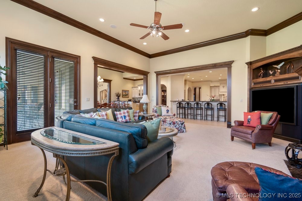 6308 E 105th Street Property Photo 19