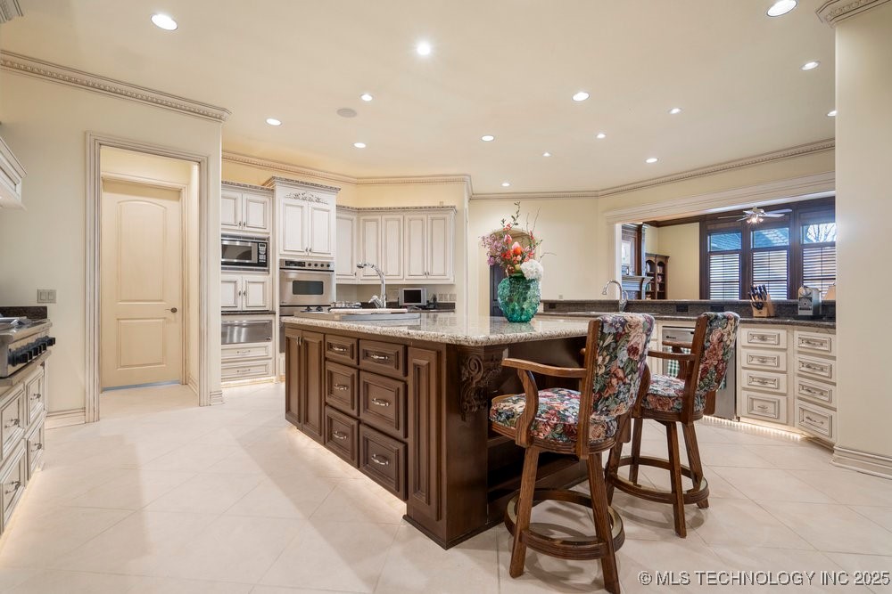 6308 E 105th Street Property Photo 30