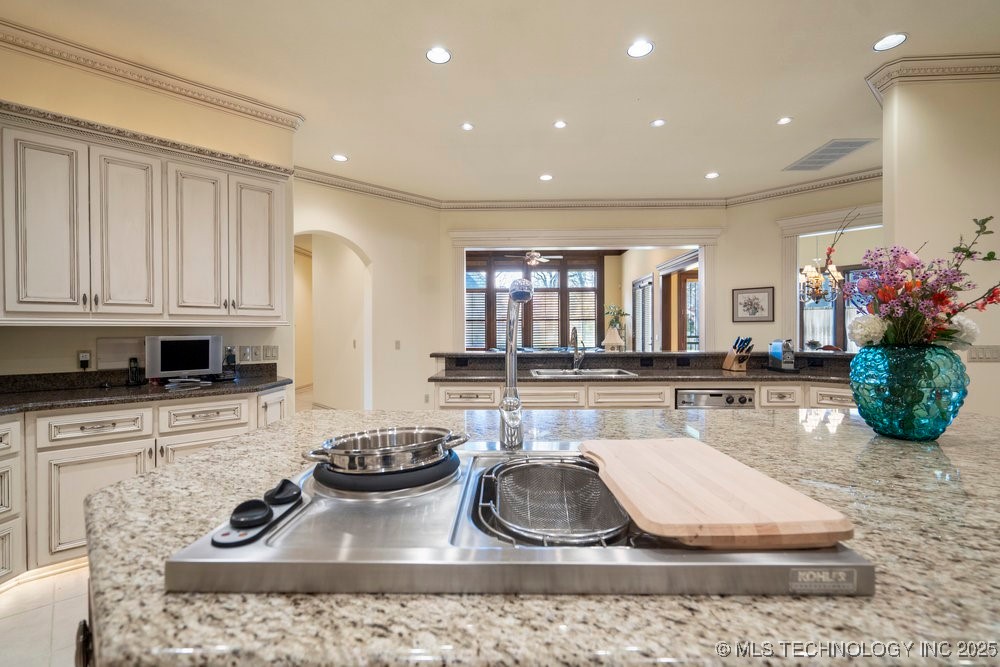 6308 E 105th Street Property Photo 33