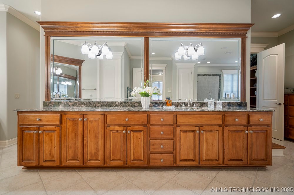 6308 E 105th Street Property Photo 43