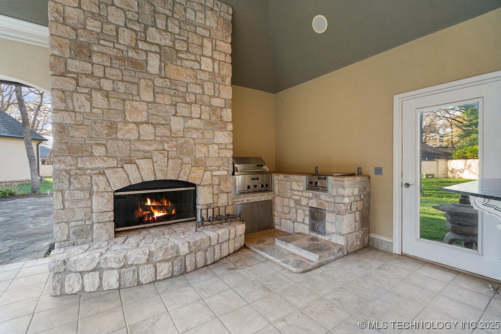 6308 E 105th Street Property Photo 91