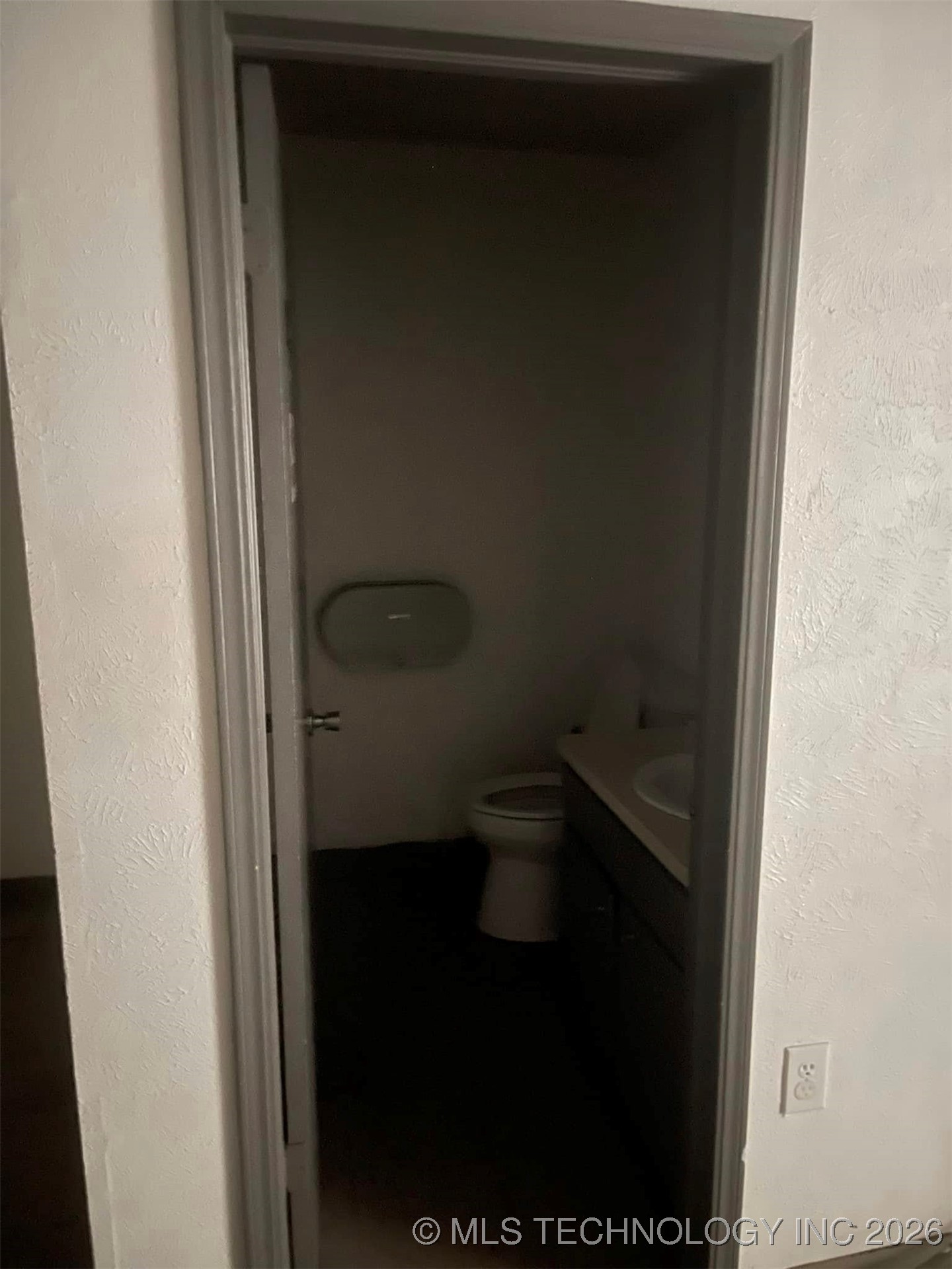 1781 E 14 Street Property Photo 5