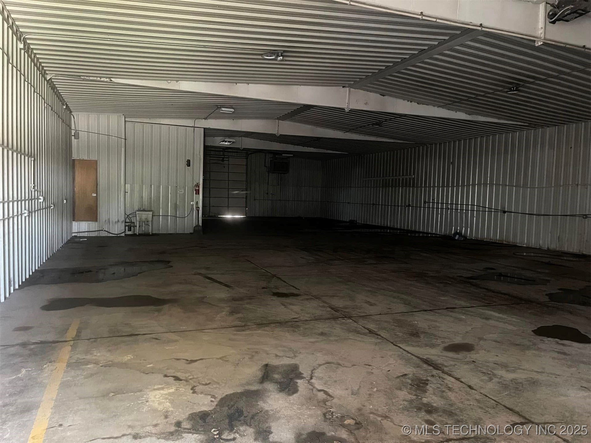 1781 E 14 Street Property Photo 8