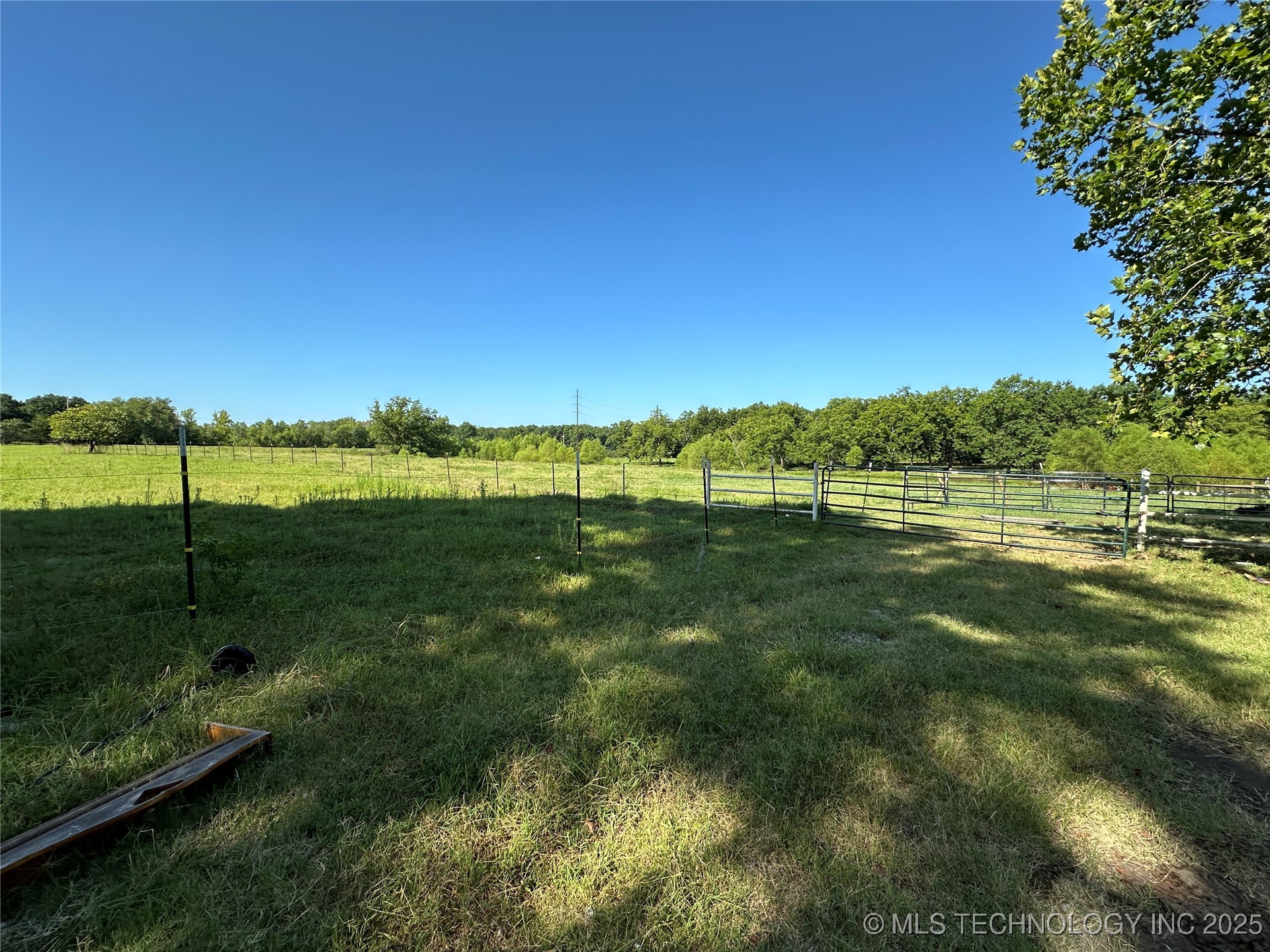 1615 W 4th Street Property Photo 4