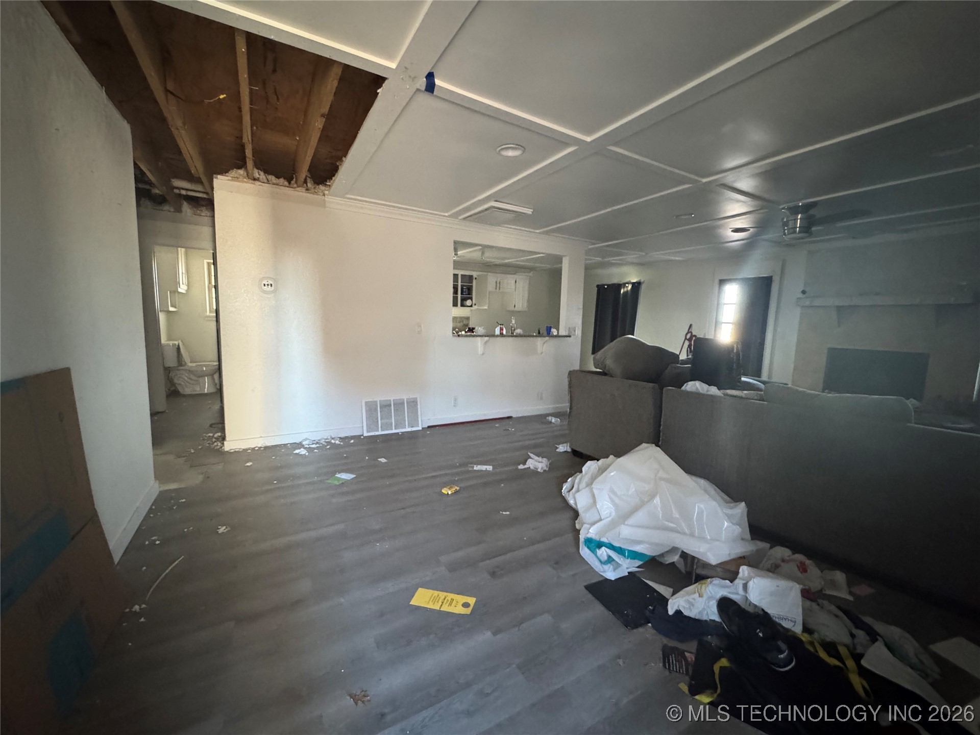 1805 N Hickory Place Property Photo 8