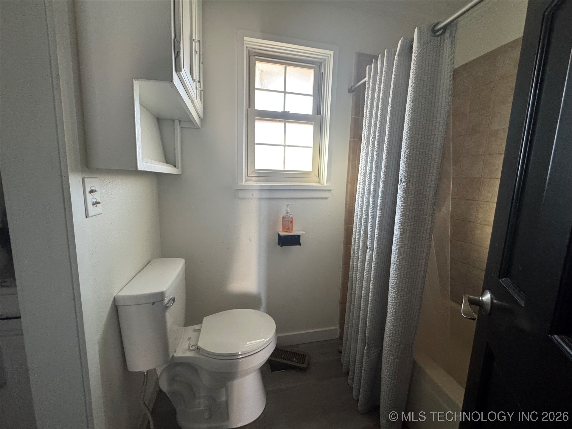 1805 N Hickory Place Property Photo 23