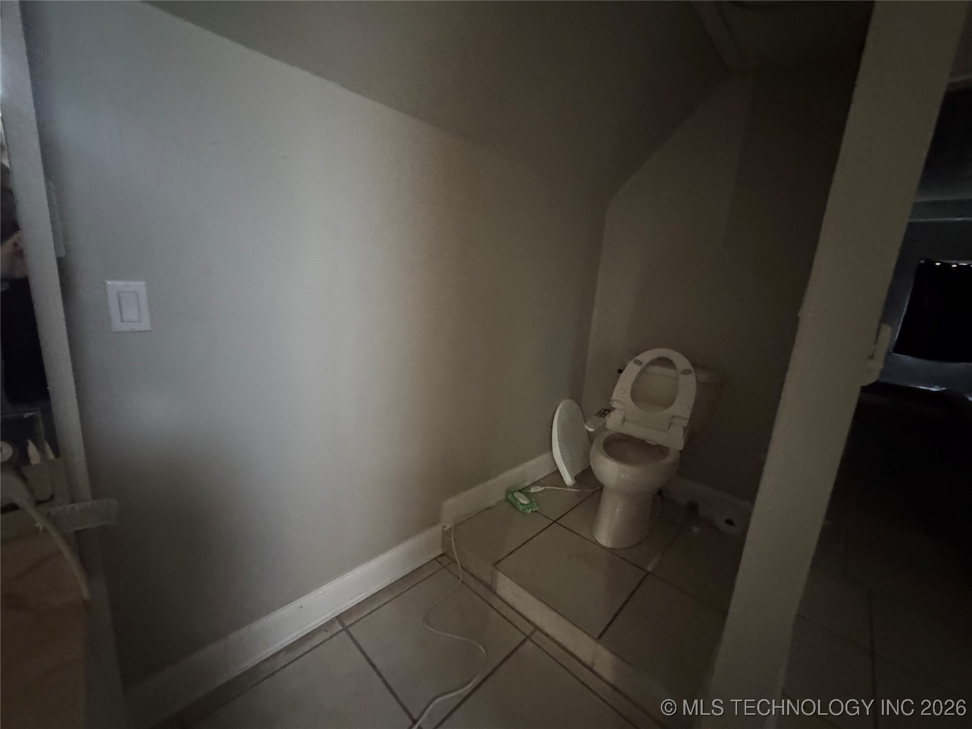 1805 N Hickory Place Property Photo 27