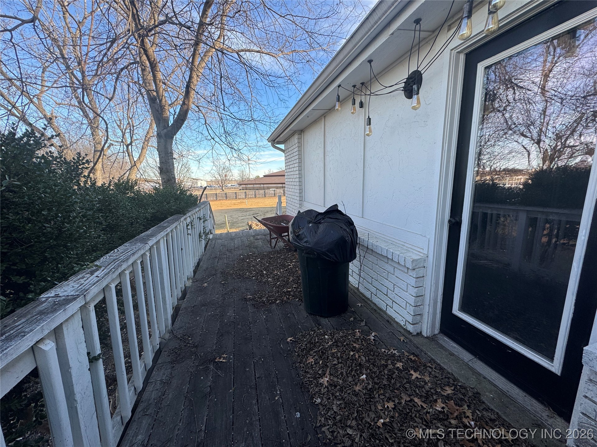 1805 N Hickory Place Property Photo 32