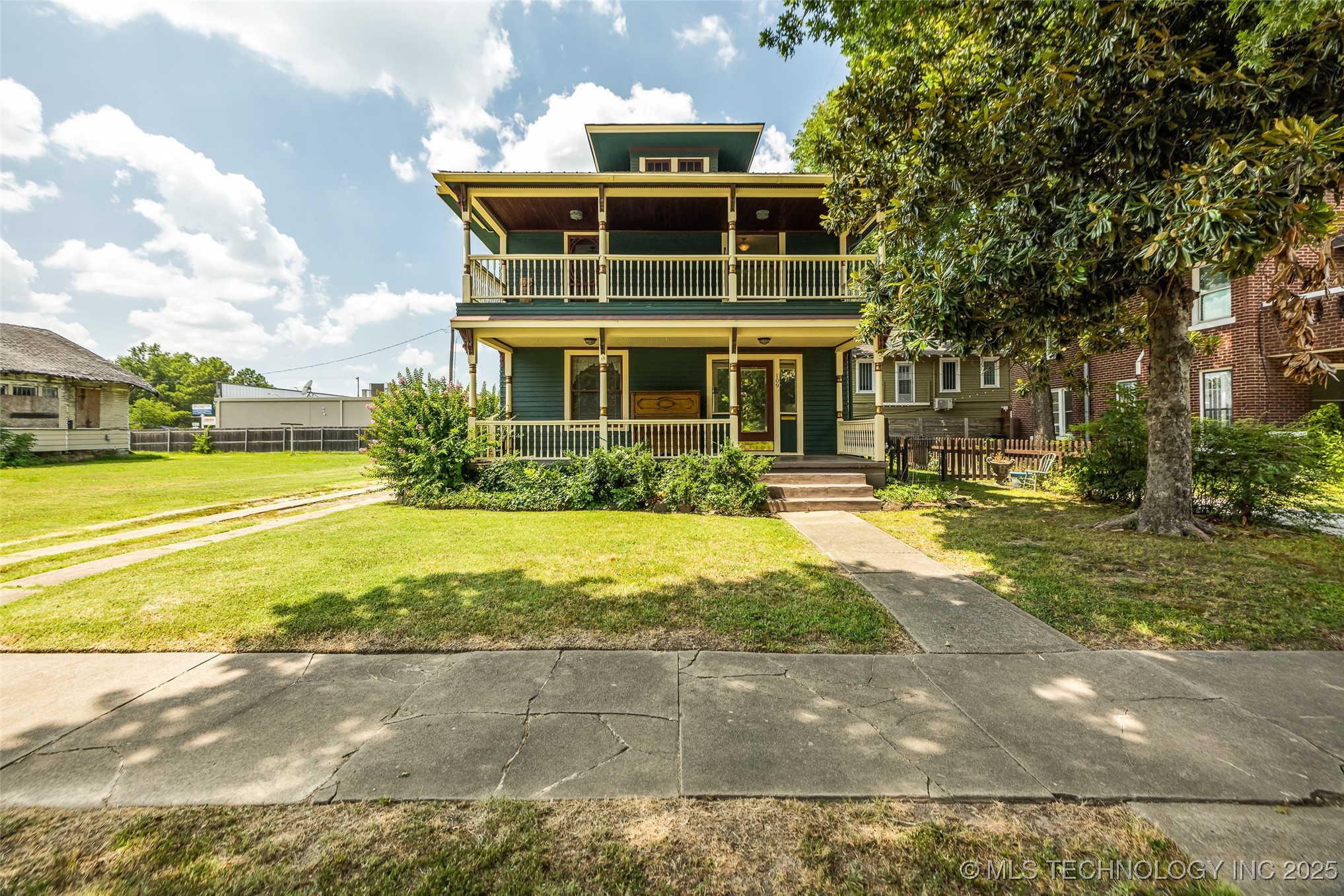 109 N 16th Street Property Photo 1