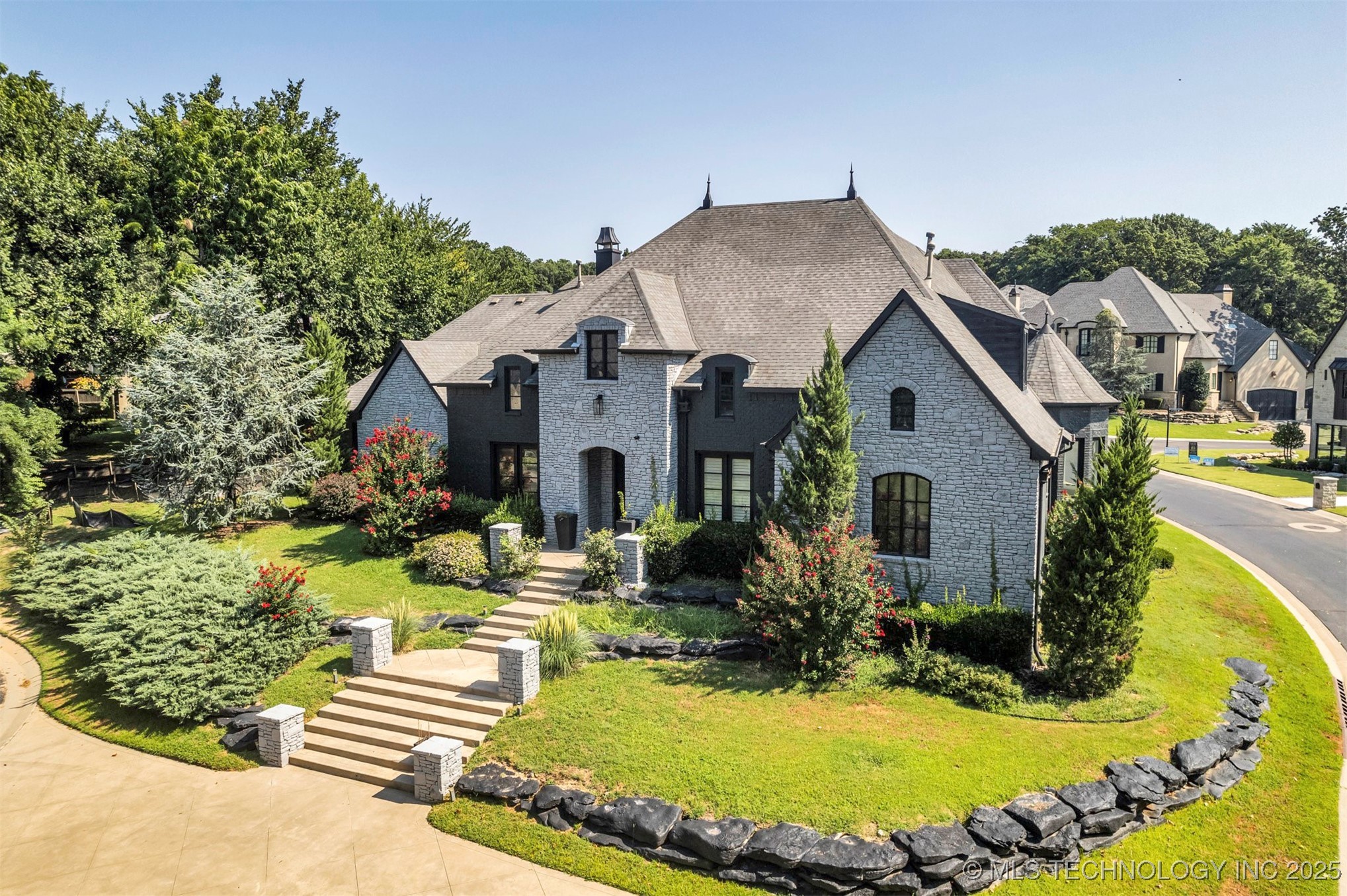 11922 S Kingston Avenue Property Photo 2