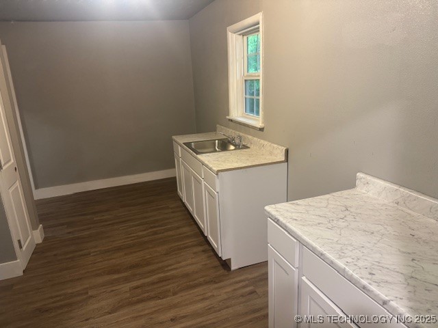 402 S Ash Property Photo 6