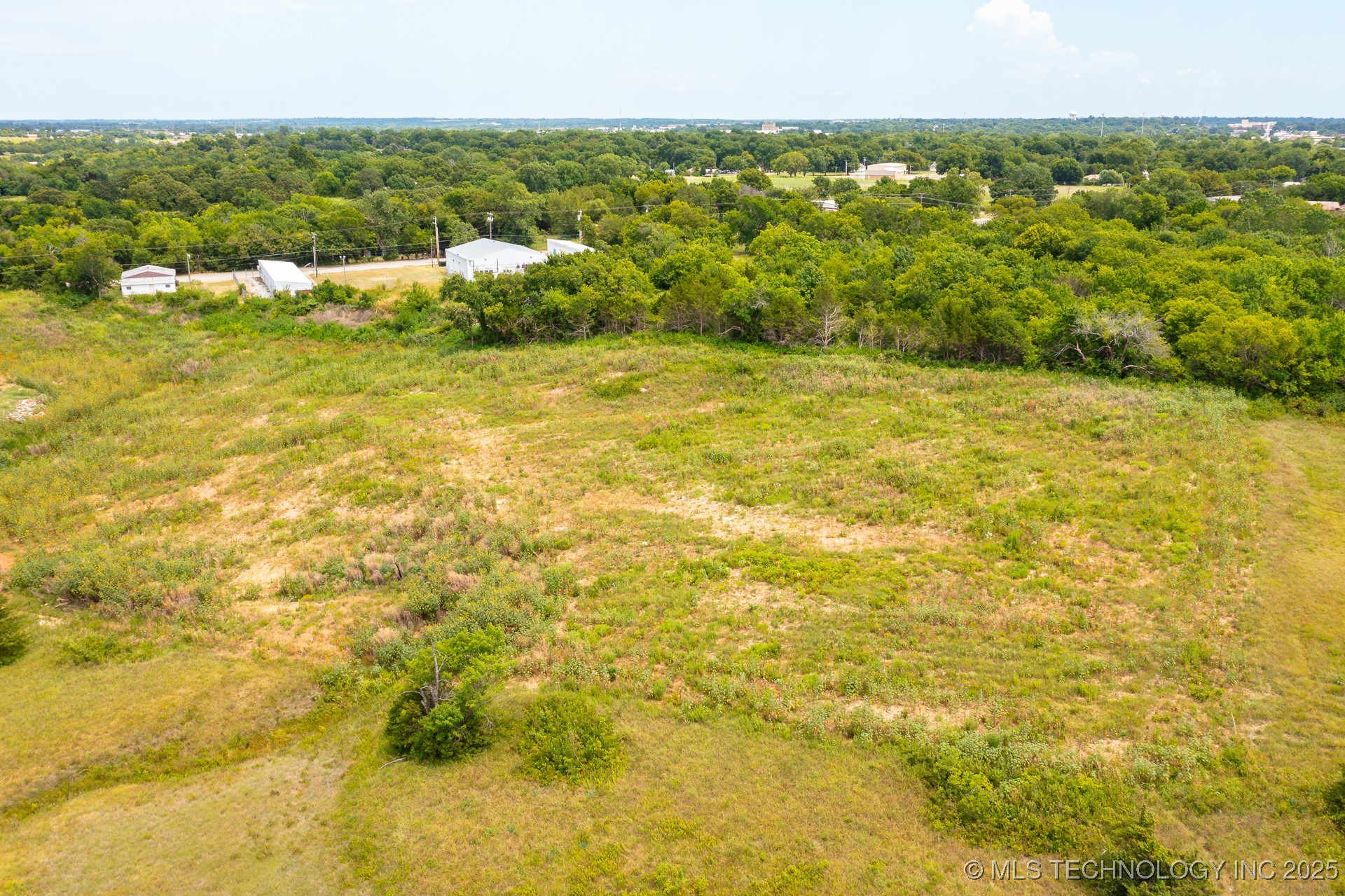 1415 Sandy Creek Drive Property Photo 9