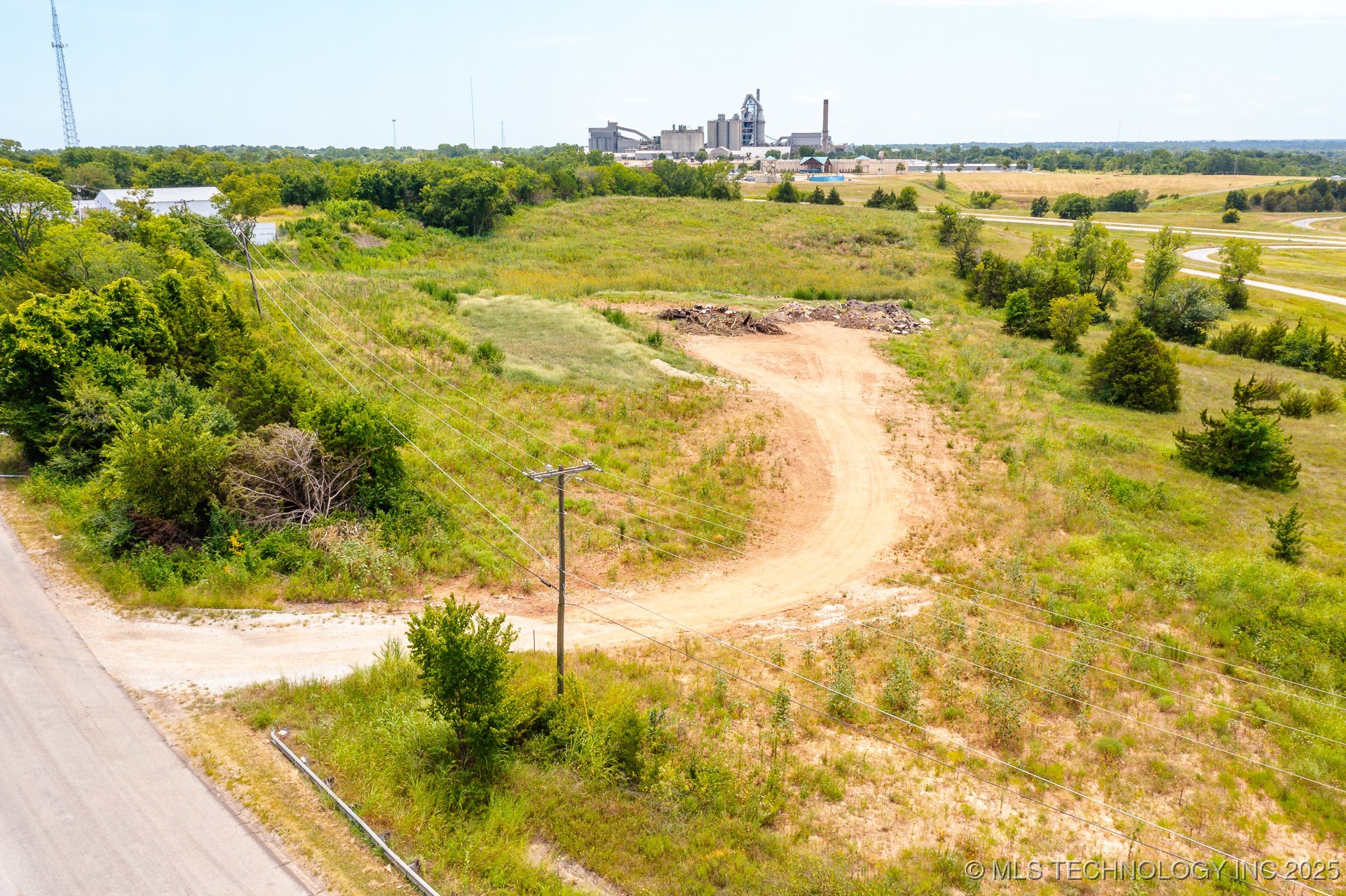 1415 Sandy Creek Drive Property Photo 13