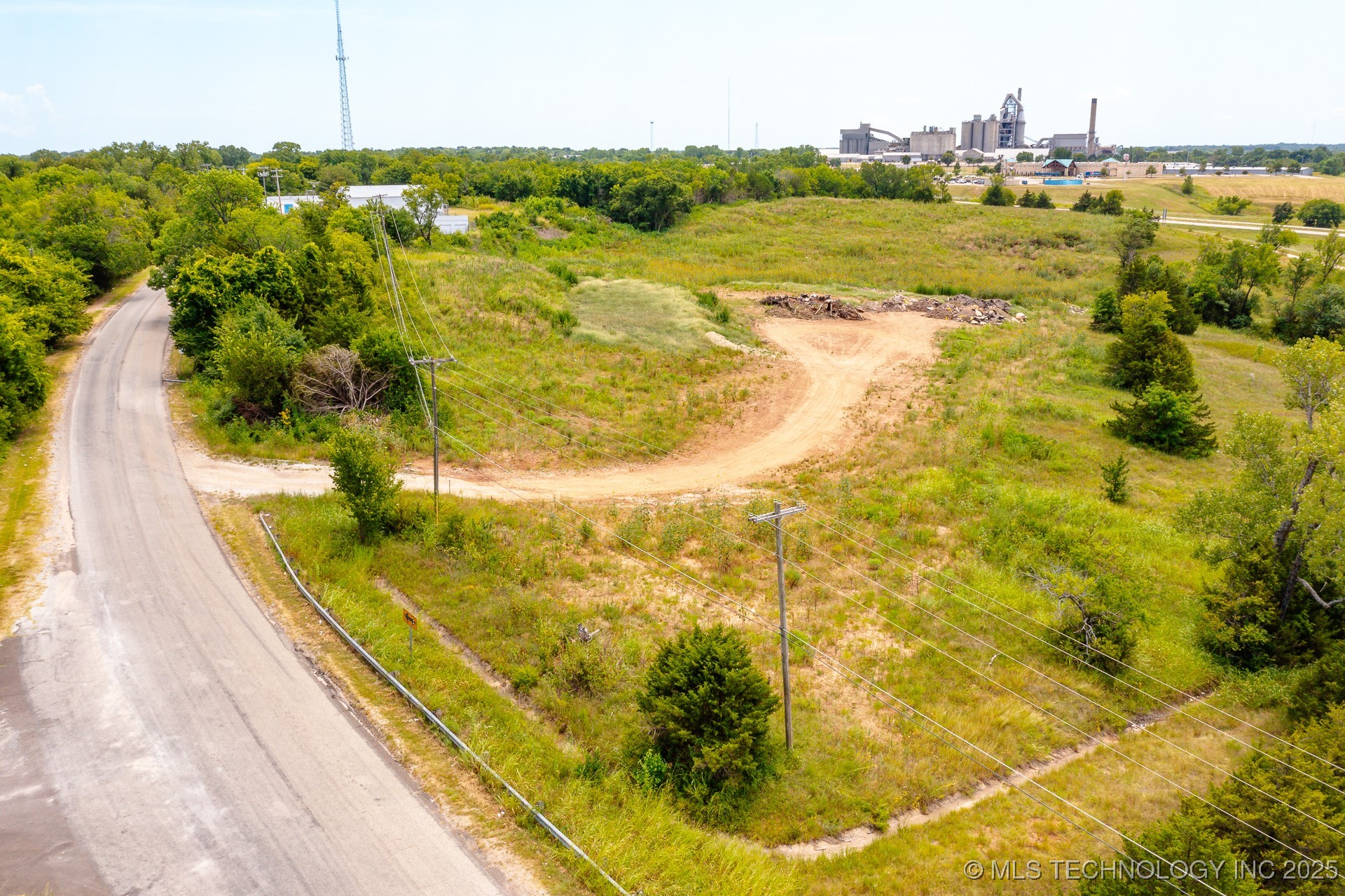 1415 Sandy Creek Drive Property Photo 14