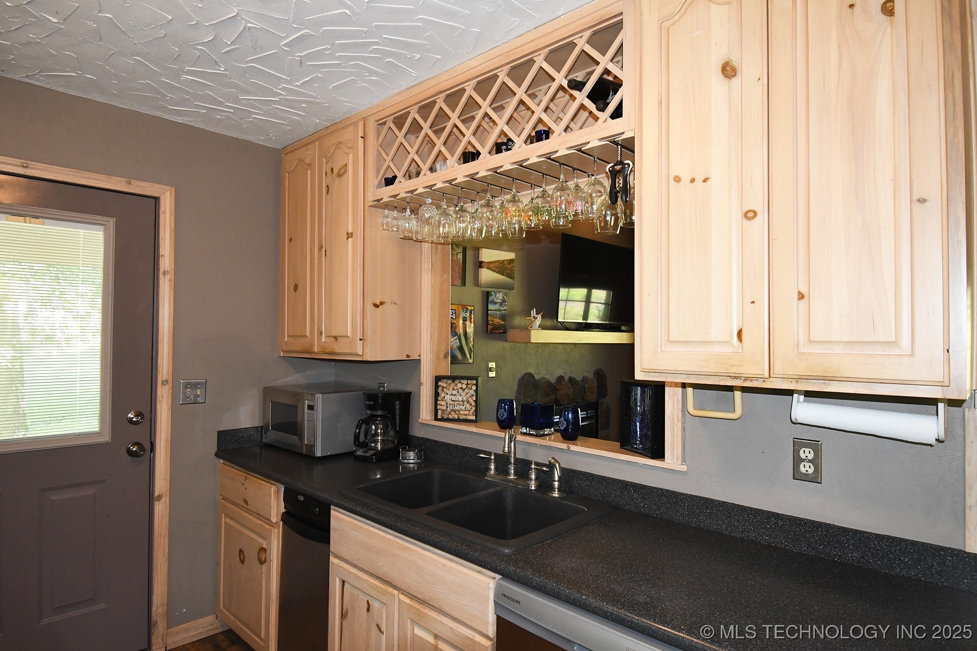 96560 S 4535 Property Photo 19