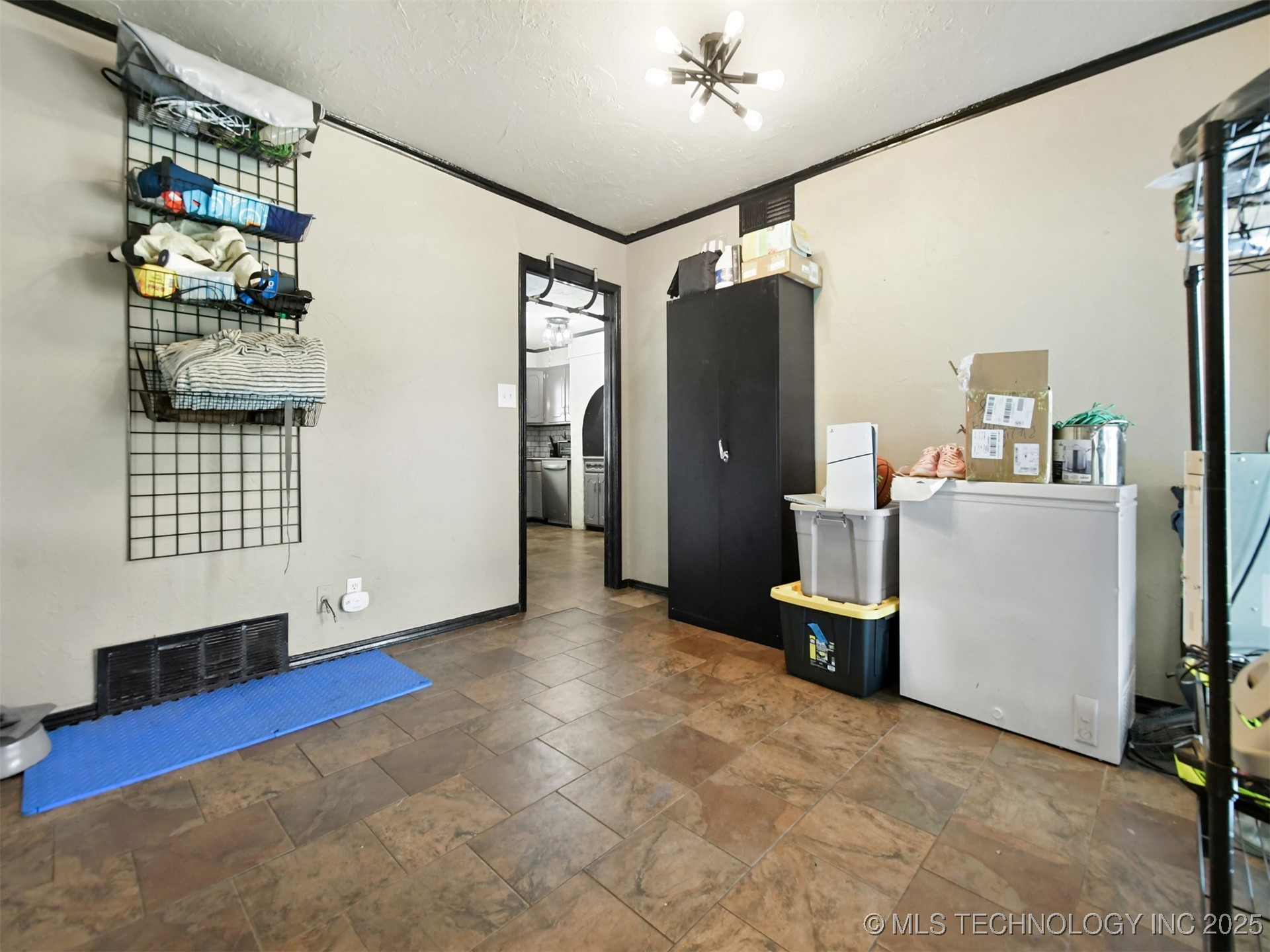 1348 Gene Autry Road Property Photo 5