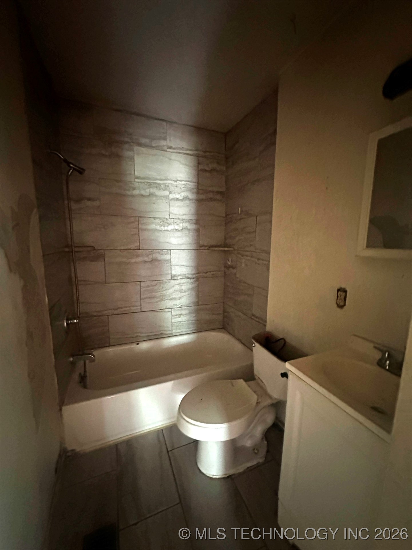 20526 E 4th Street Property Photo 20