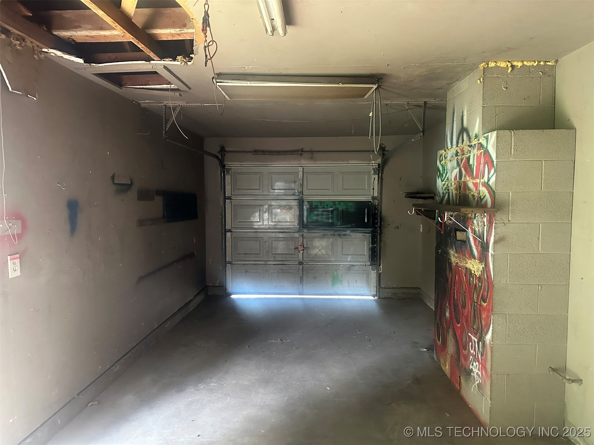 20526 E 4th Street Property Photo 30