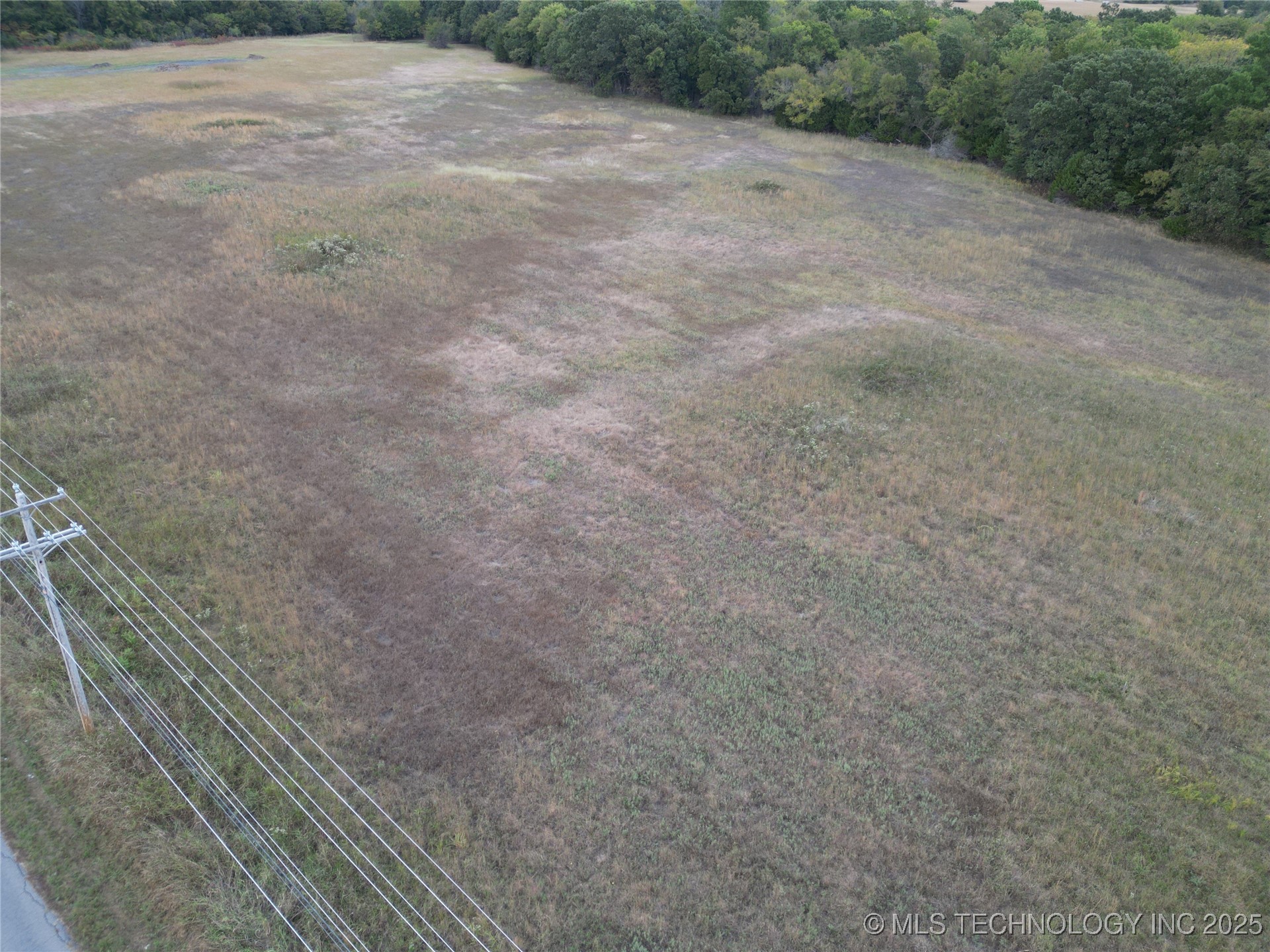 2 E Coon Creek Property Photo 2