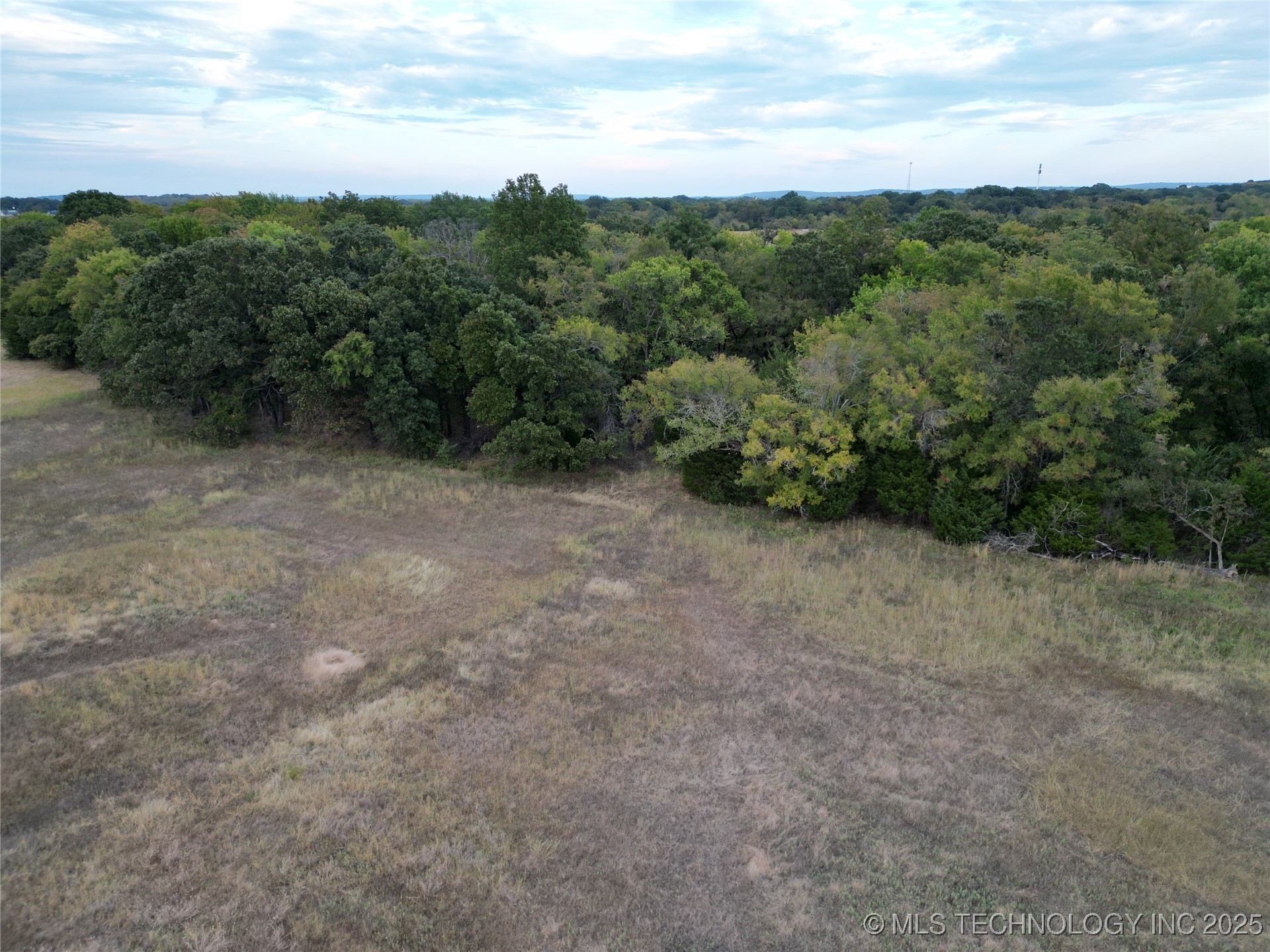 2 E Coon Creek Property Photo 7