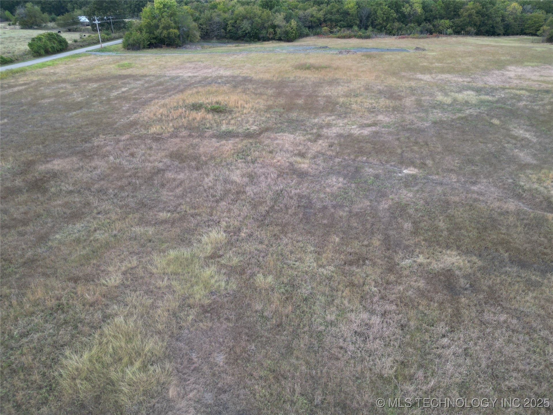 2 E Coon Creek Property Photo 8