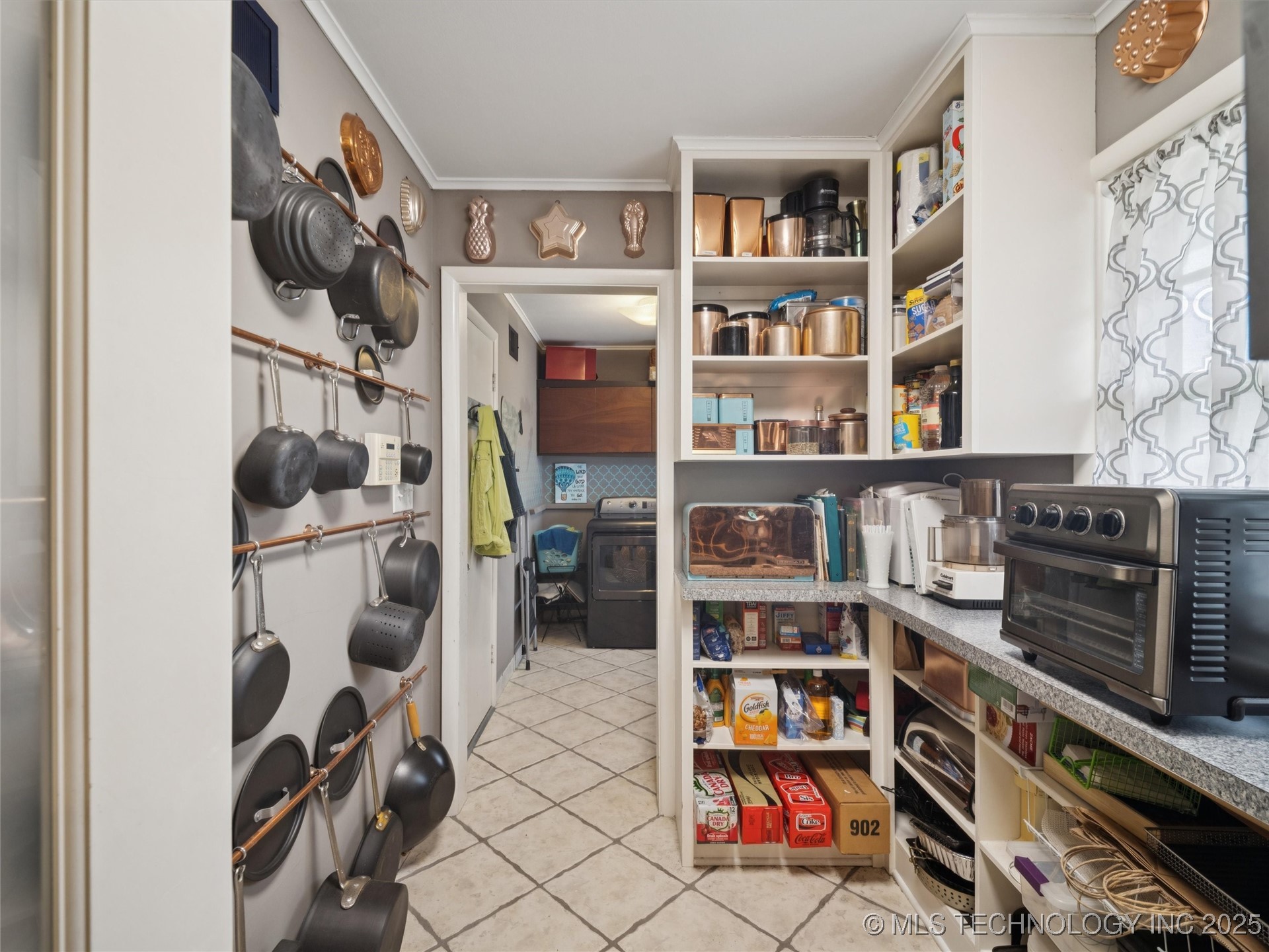 5127 S Columbia Avenue Property Photo 15