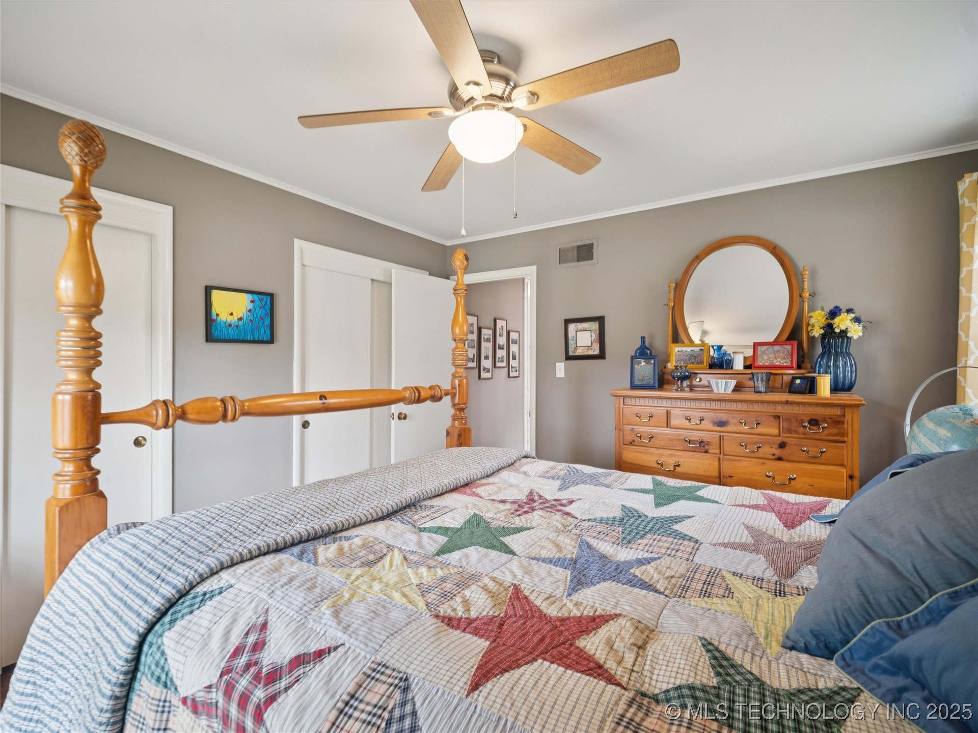 5127 S Columbia Avenue Property Photo 18