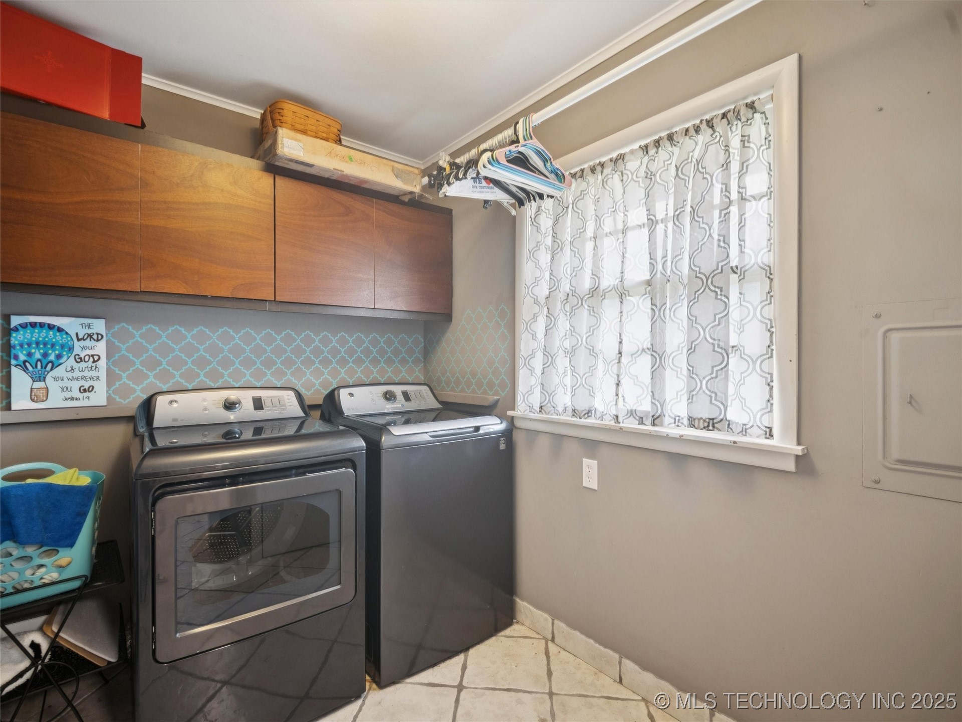 5127 S Columbia Avenue Property Photo 28