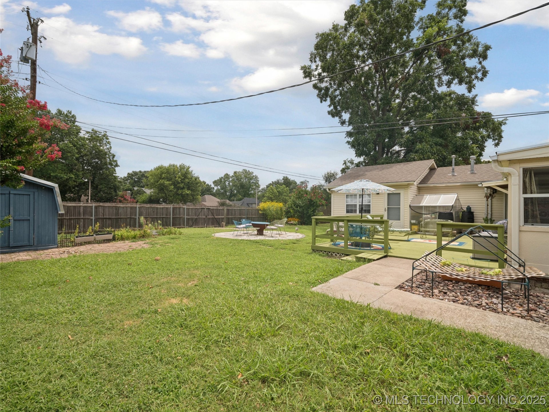 5127 S Columbia Avenue Property Photo 31