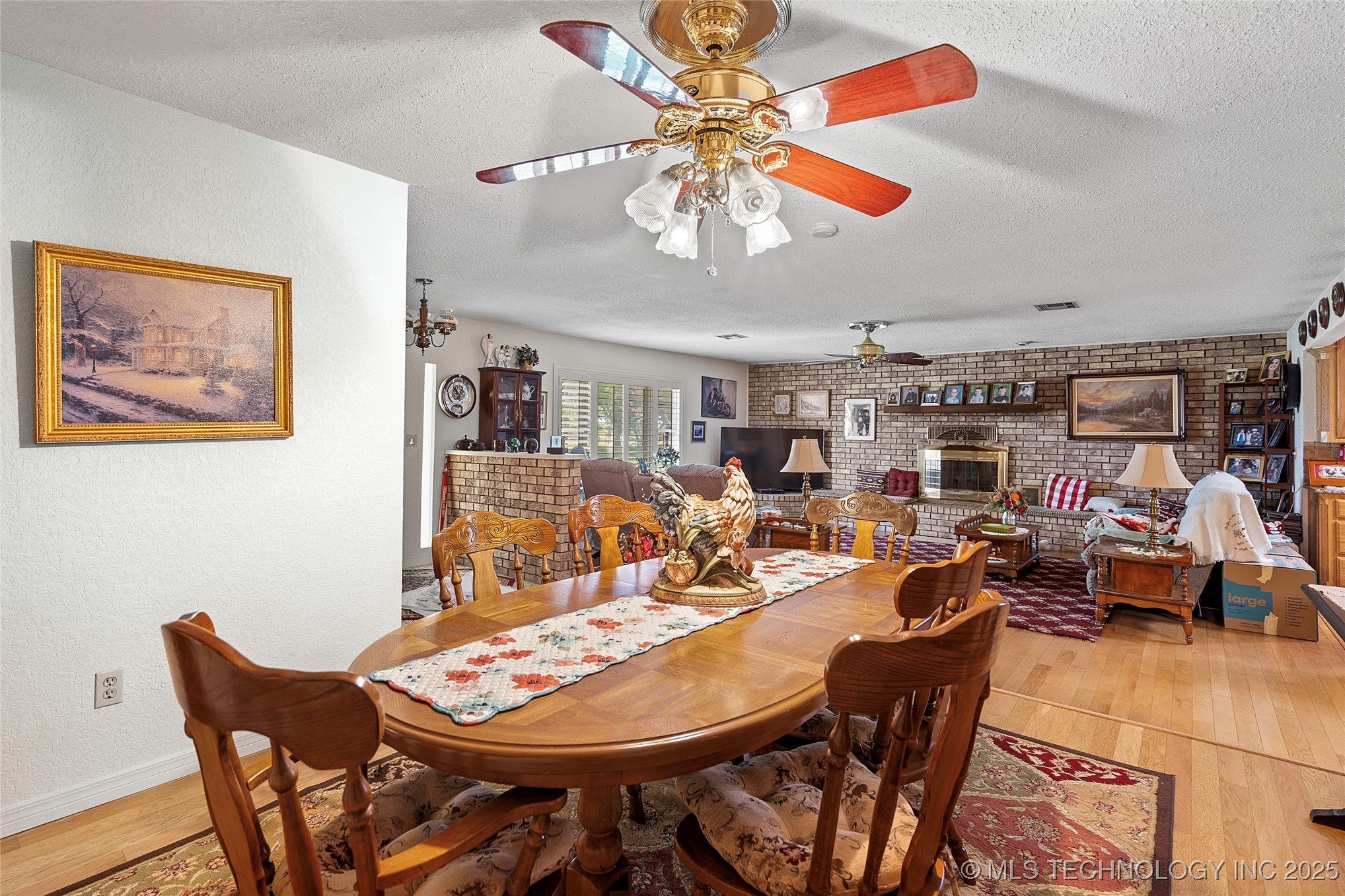 6892 Meridian Road Property Photo 9