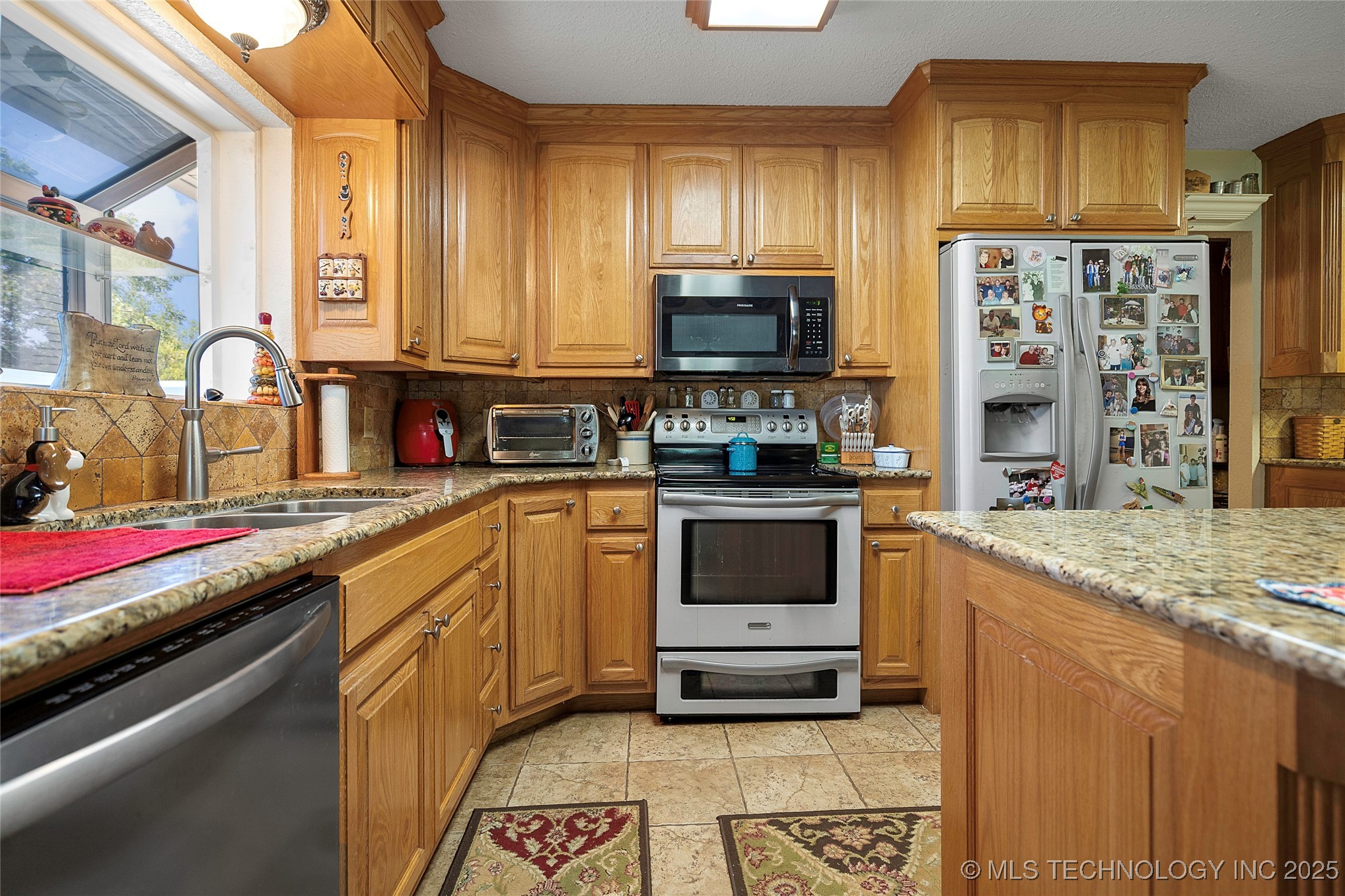 6892 Meridian Road Property Photo 12