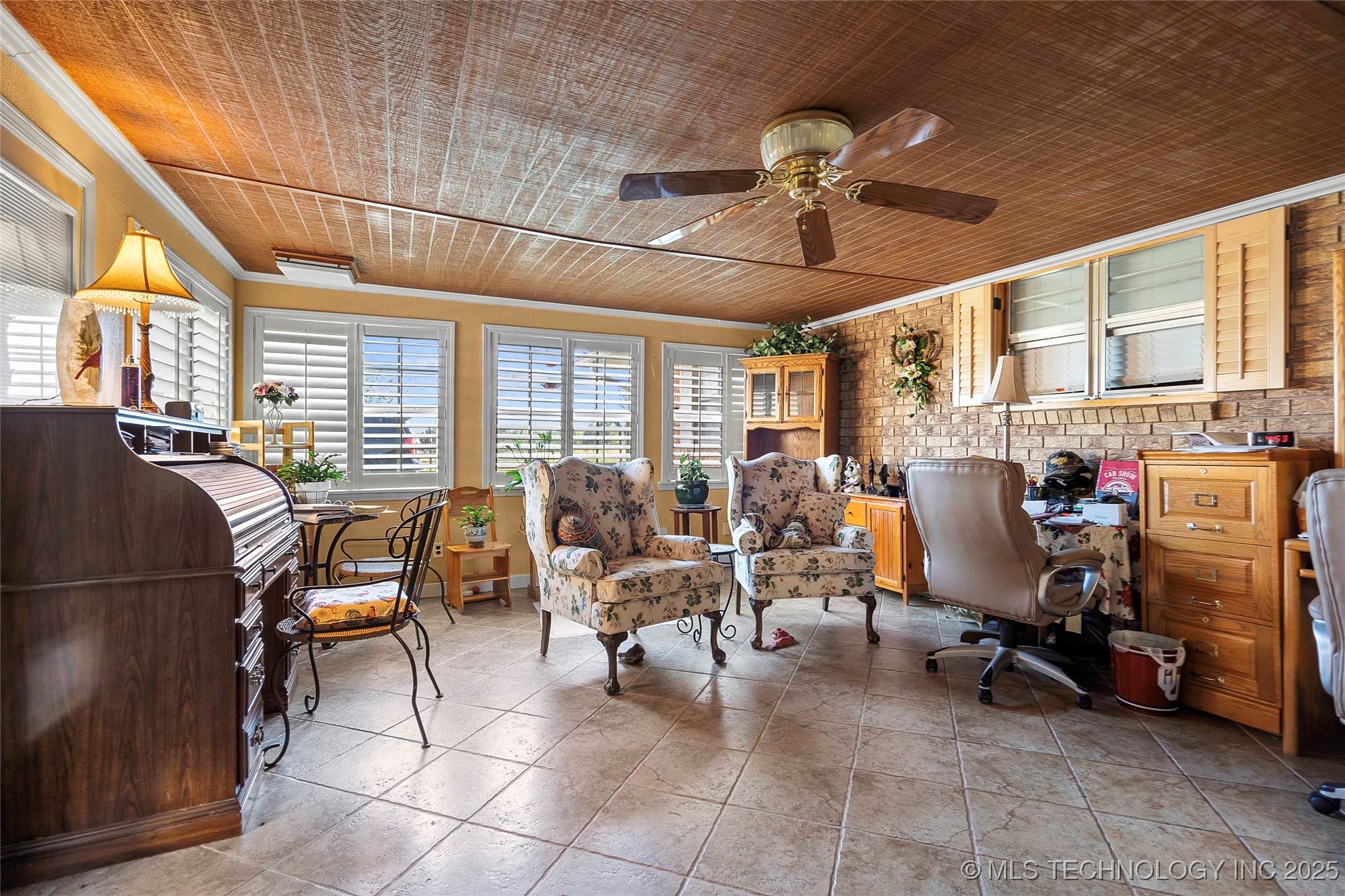 6892 Meridian Road Property Photo 16