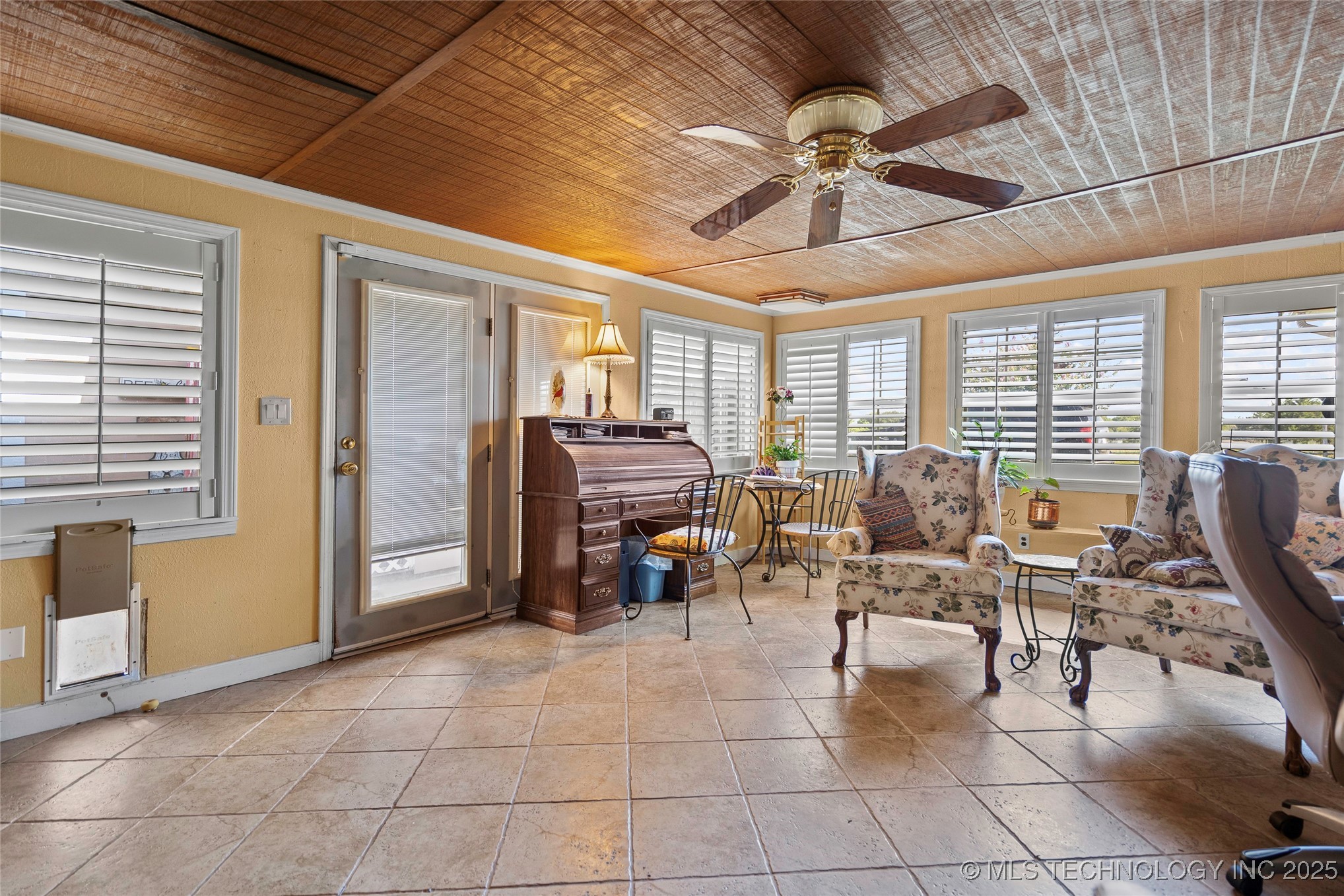 6892 Meridian Road Property Photo 17