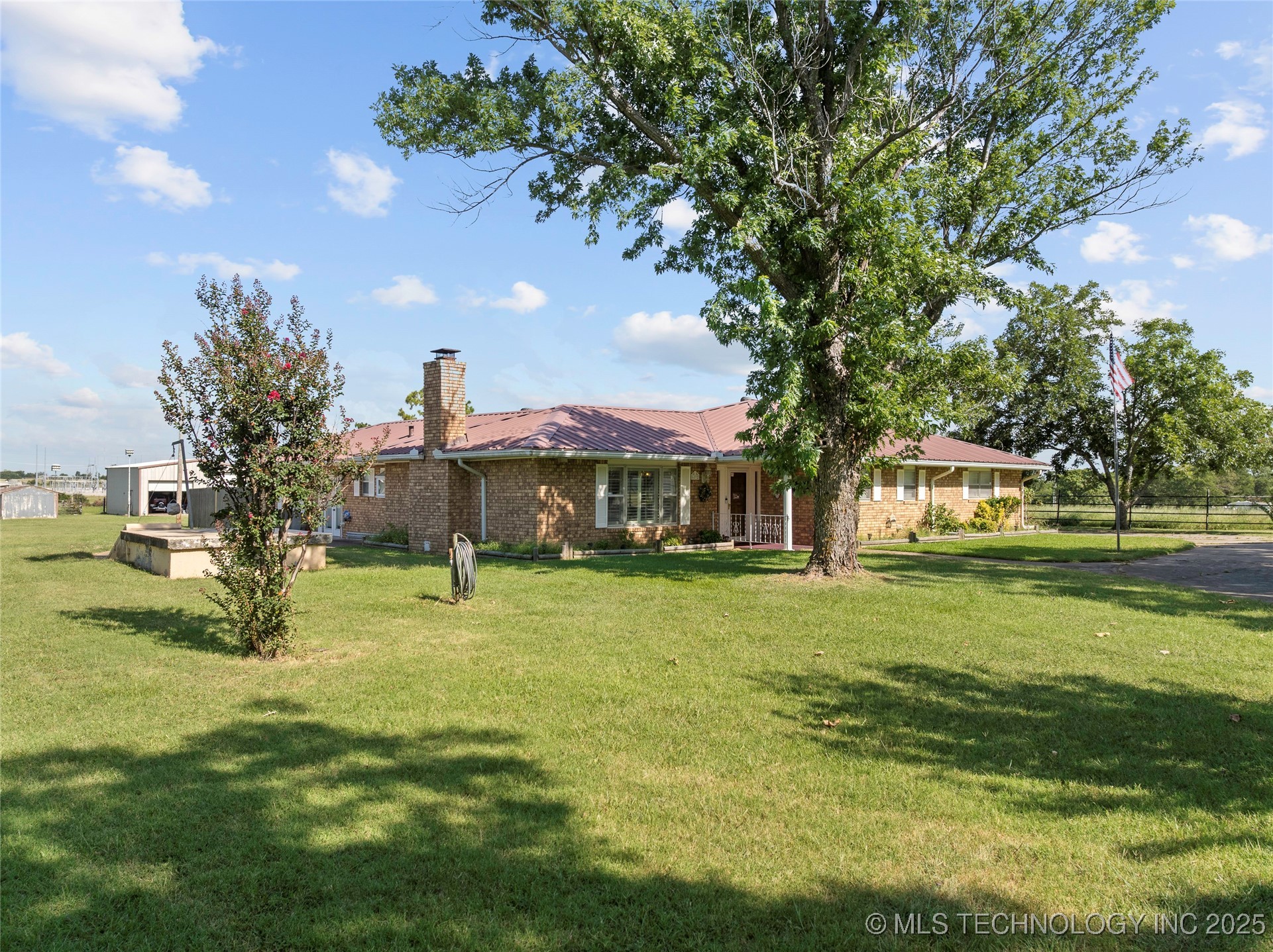 6892 Meridian Road Property Photo 33