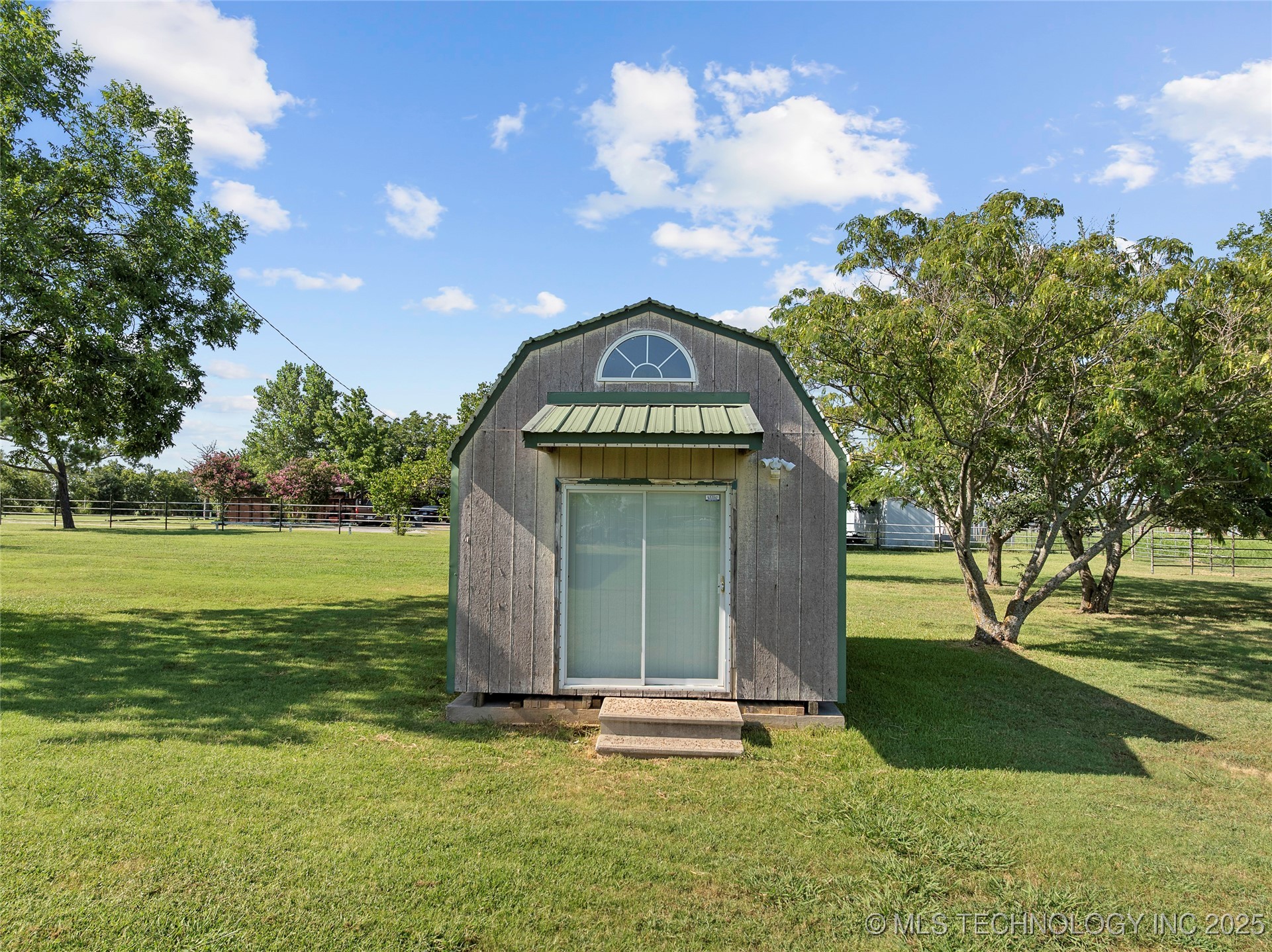 6892 Meridian Road Property Photo 39