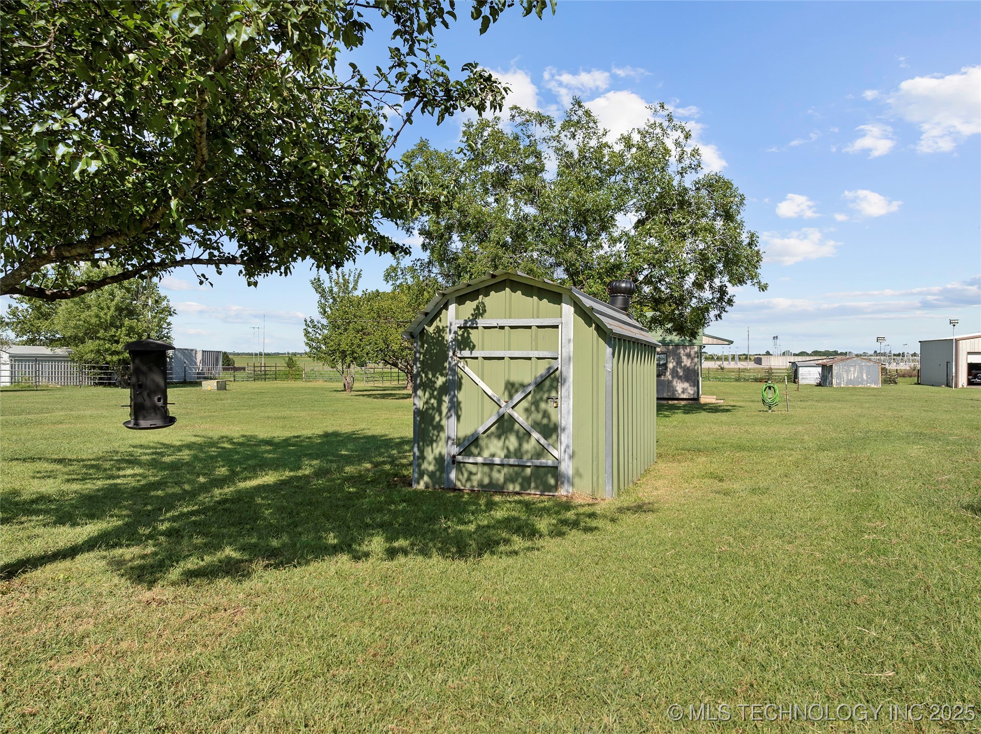 6892 Meridian Road Property Photo 43