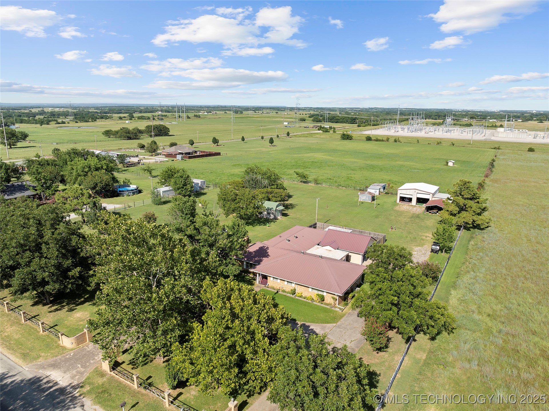 6892 Meridian Road Property Photo 44