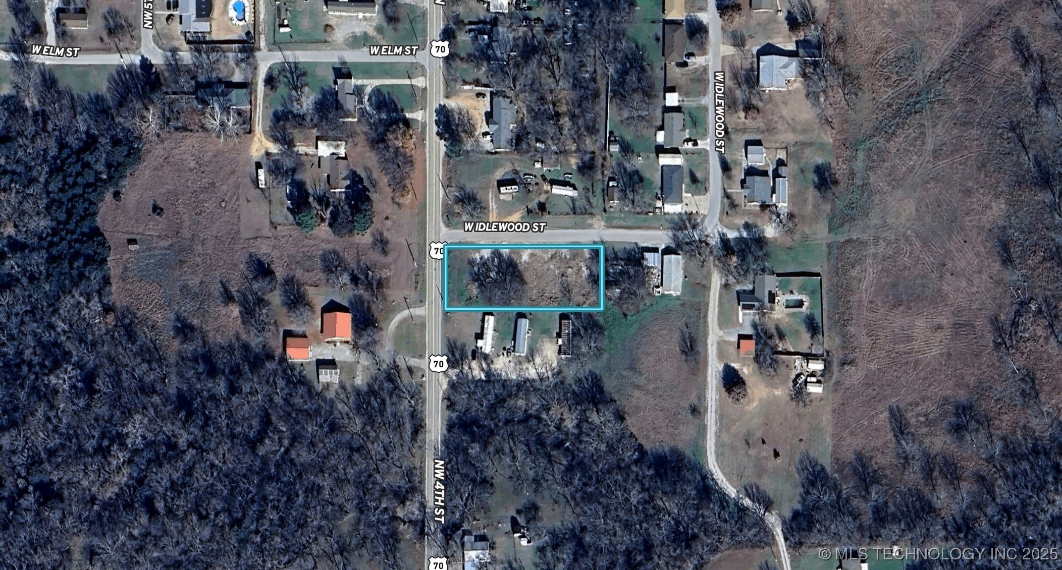 20 Idlewood Property Photo 1