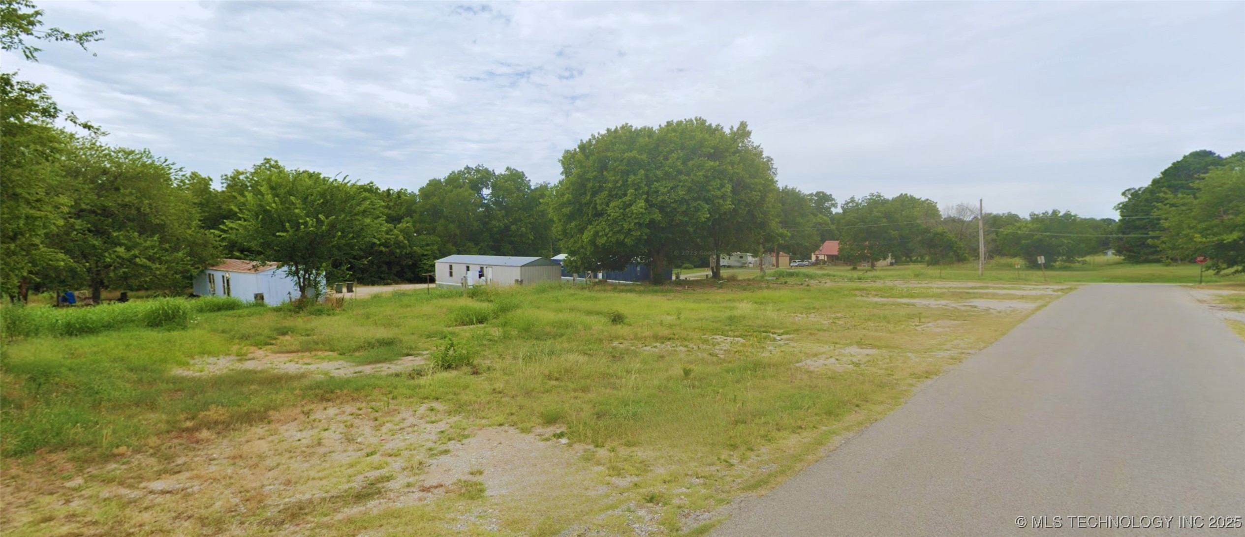 20 Idlewood Property Photo 2