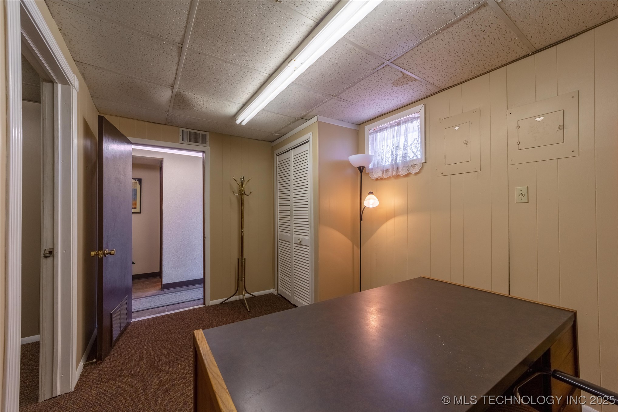 215 W Carl Albert Parkway Property Photo 8