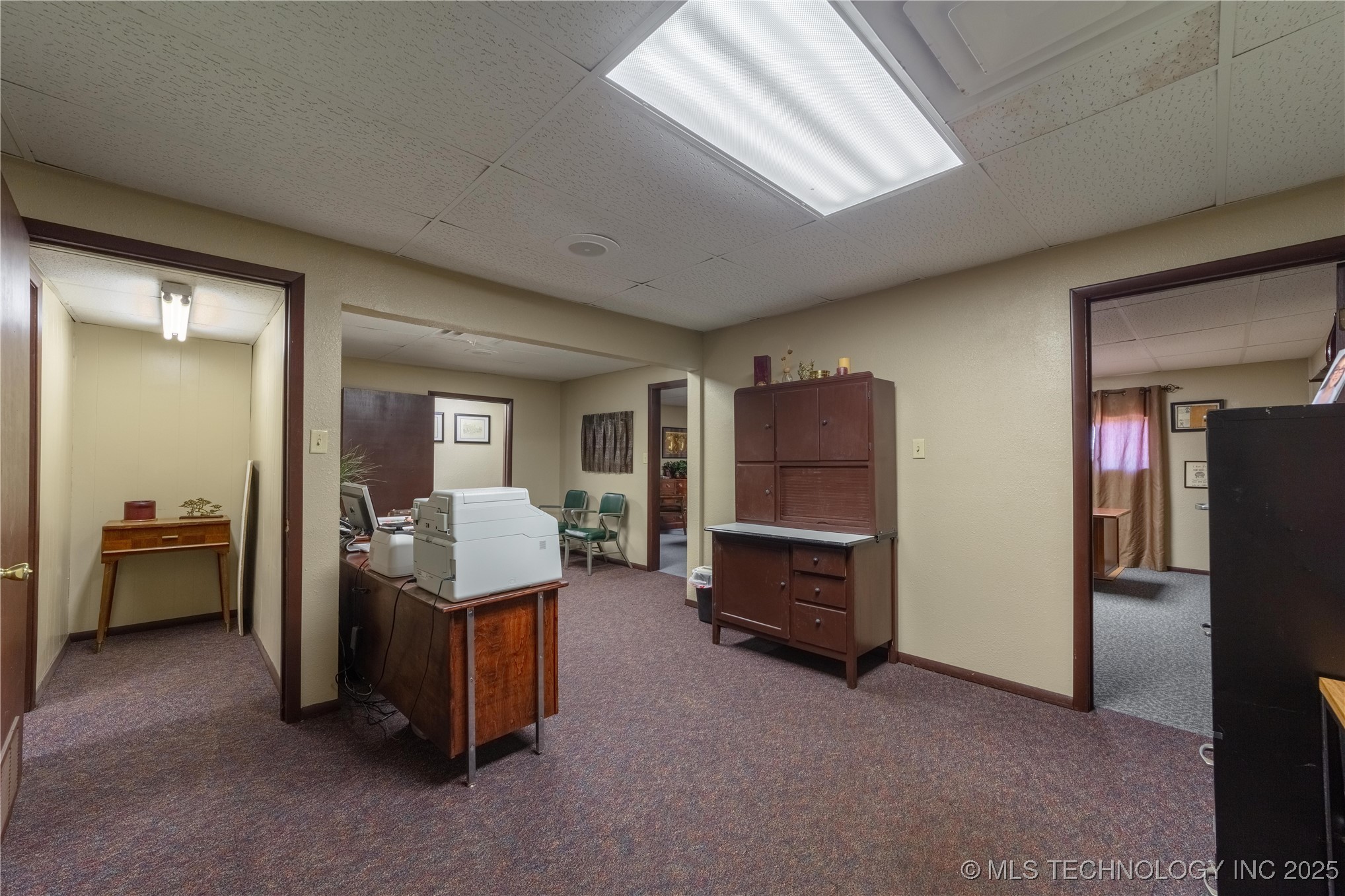 215 W Carl Albert Parkway Property Photo 18