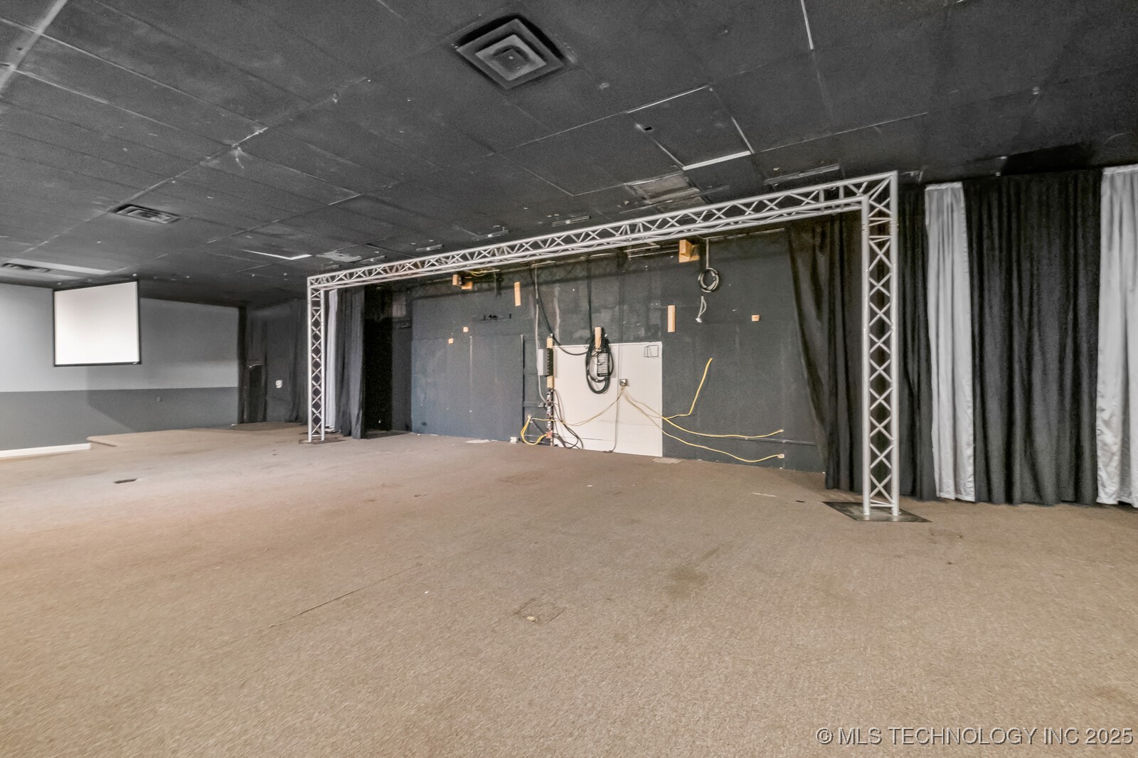 814 E Cherokee Avenue Property Photo 12