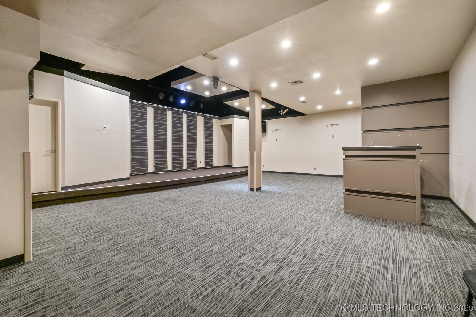 814 E Cherokee Avenue Property Photo 28