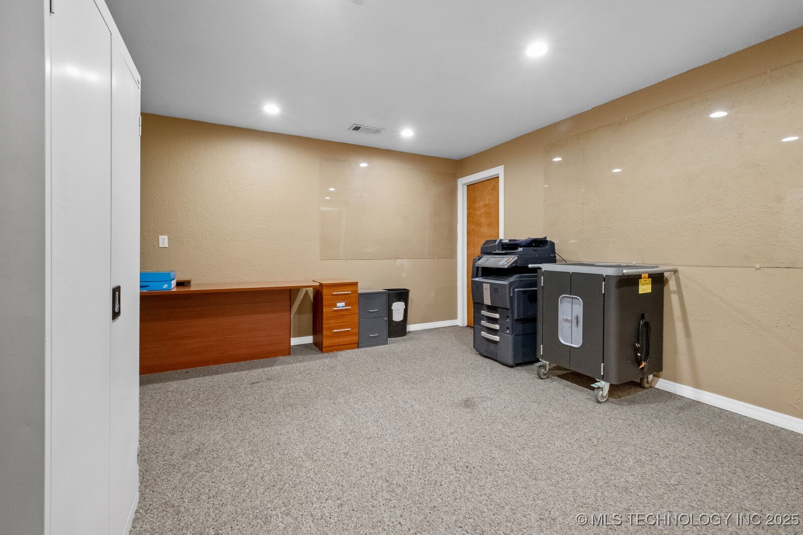 814 E Cherokee Avenue Property Photo 31