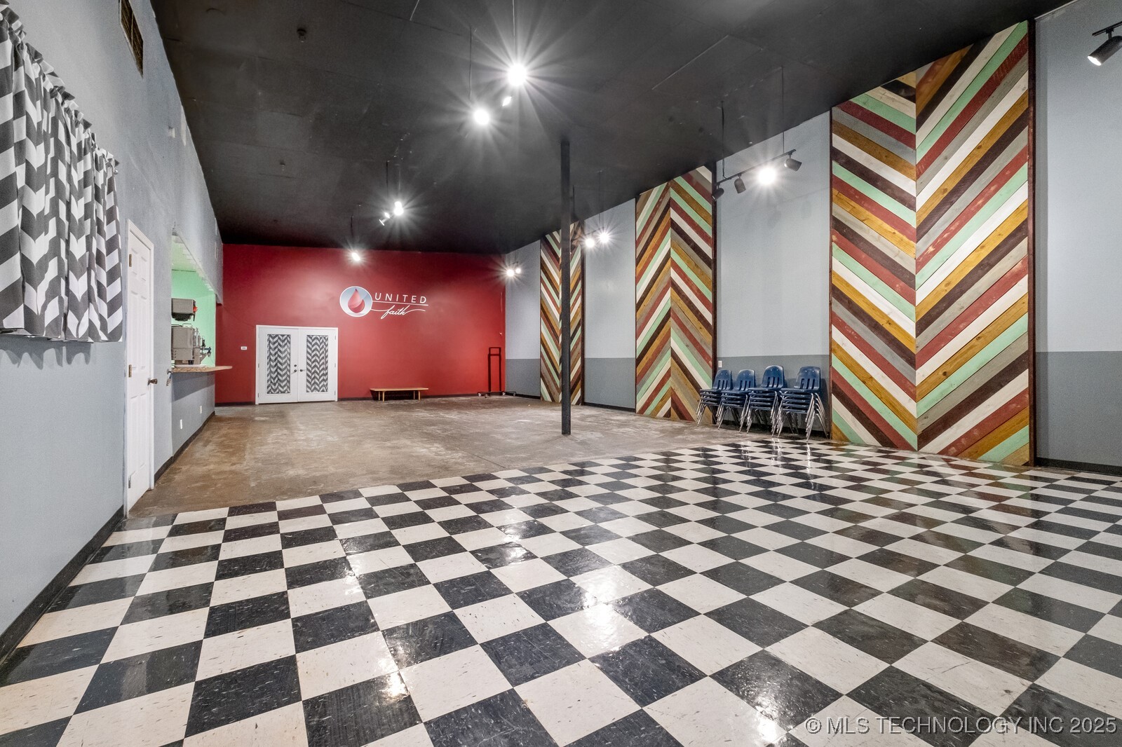 814 E Cherokee Avenue Property Photo 41