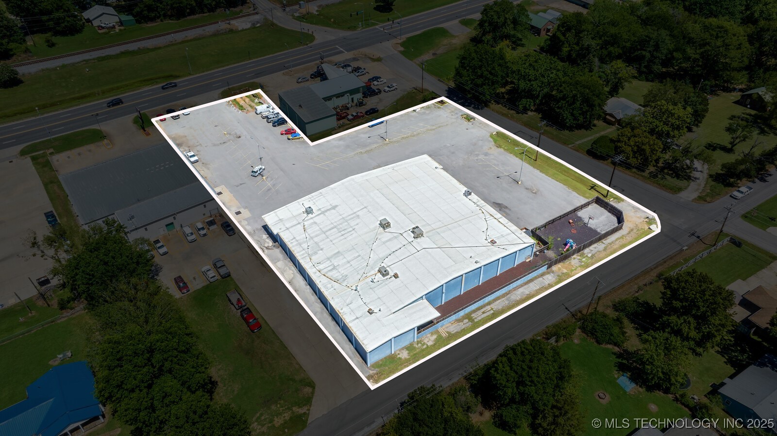 814 E Cherokee Avenue Property Photo 49