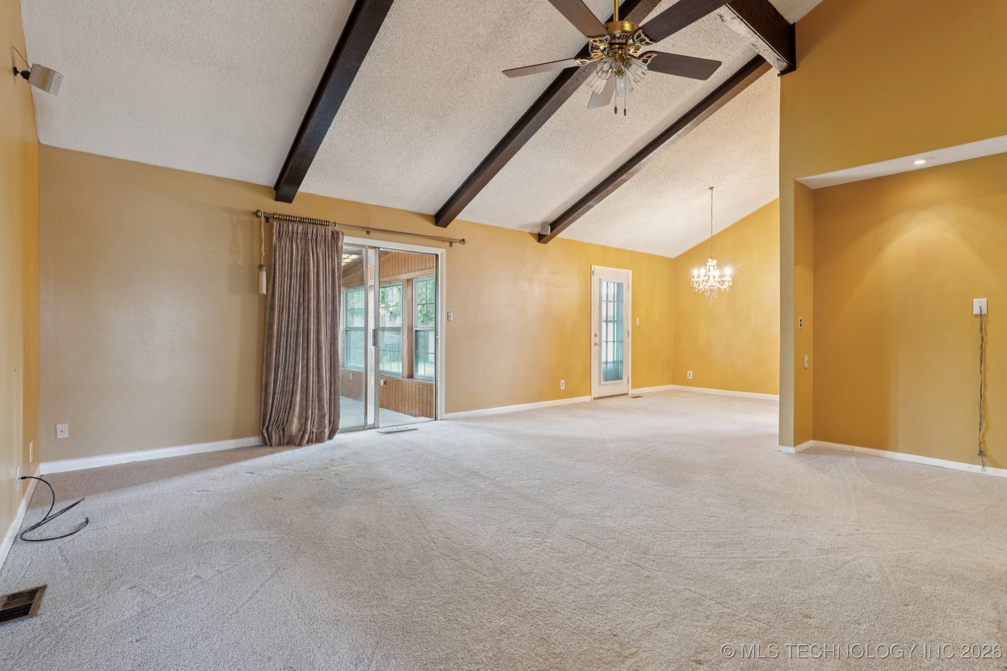 3923 S 122nd Street Property Photo 4